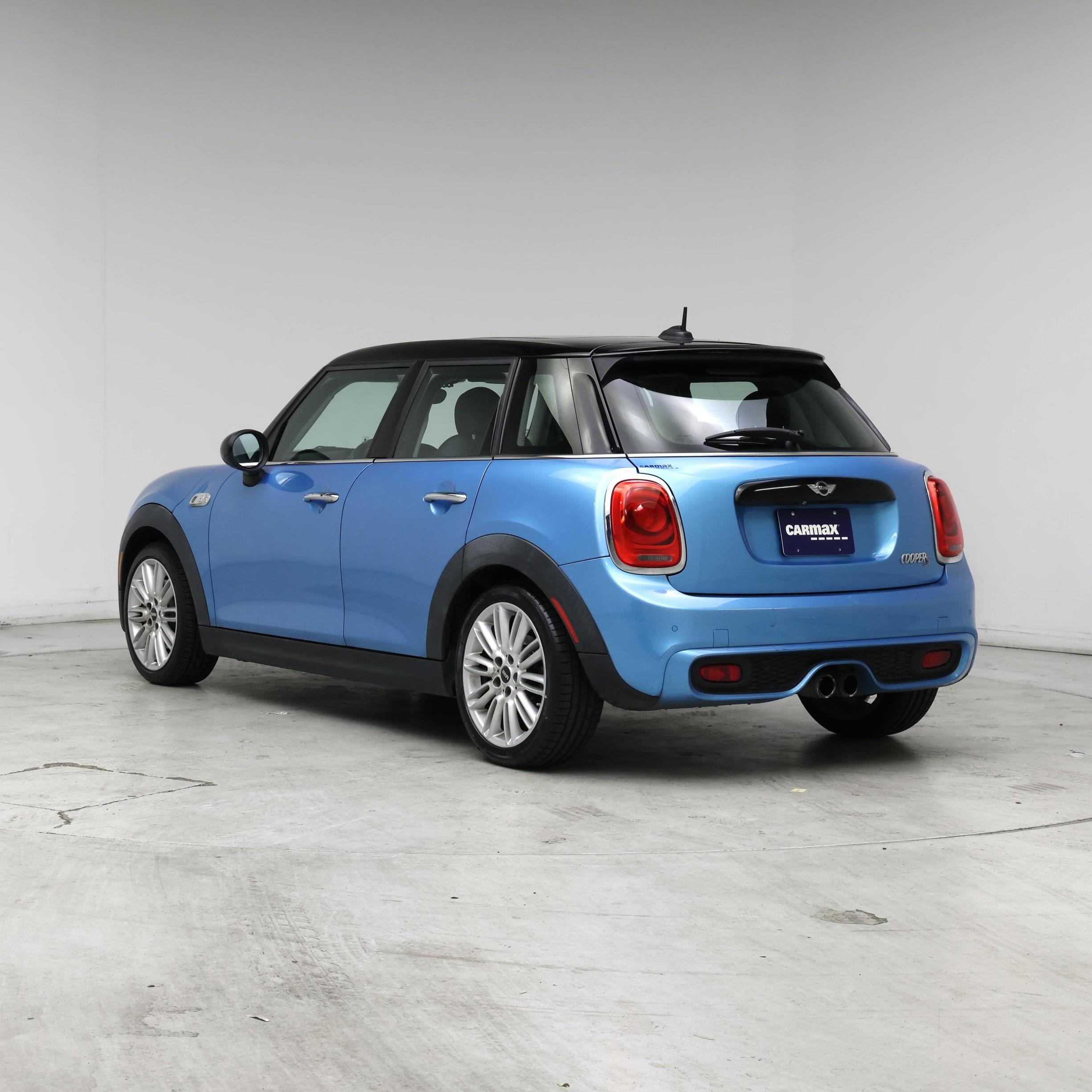 Thumbnail: 2015 MINI Cooper Hardtop - 2