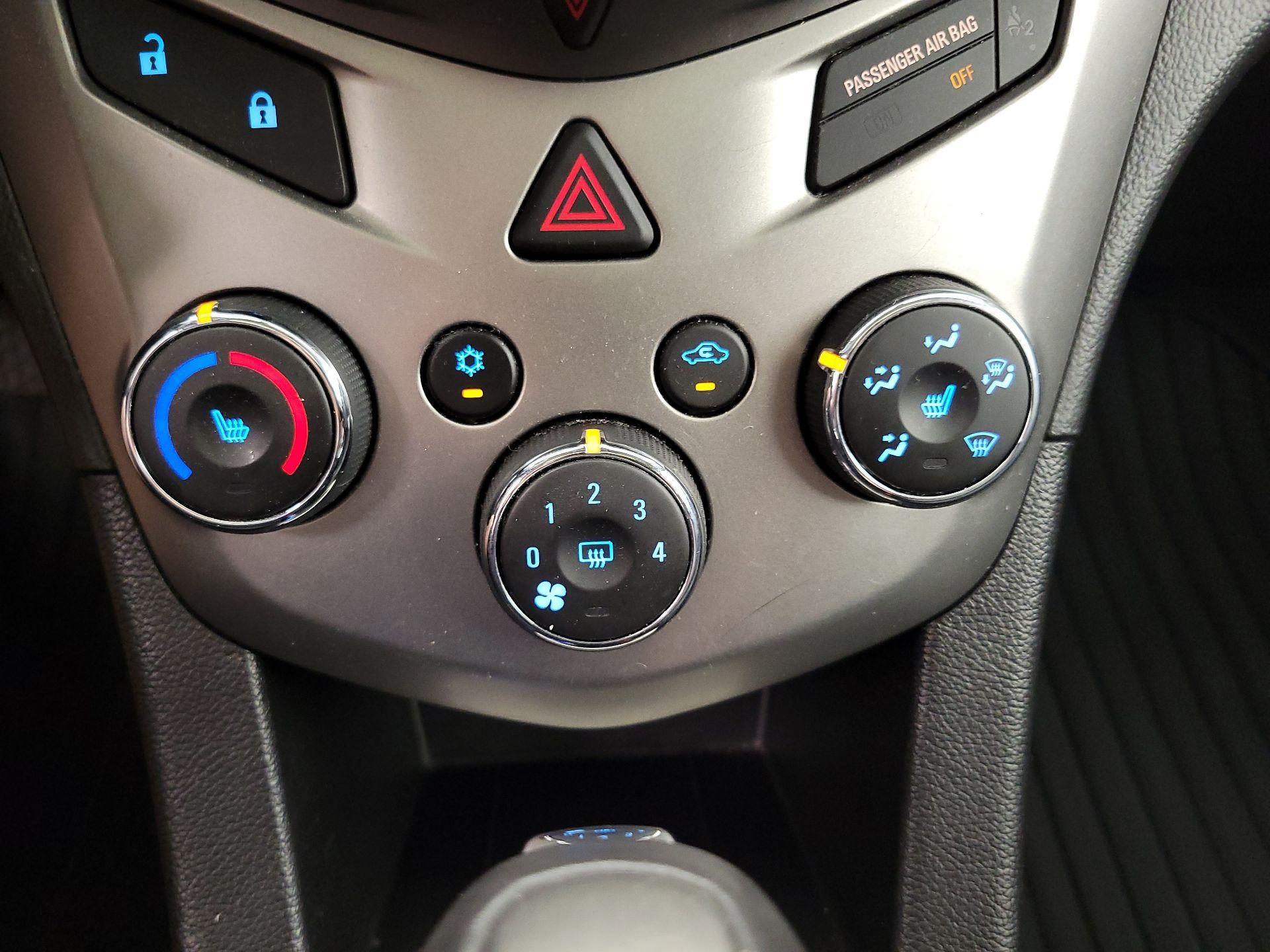 Thumbnail: 2016 Chevrolet Sonic - 16