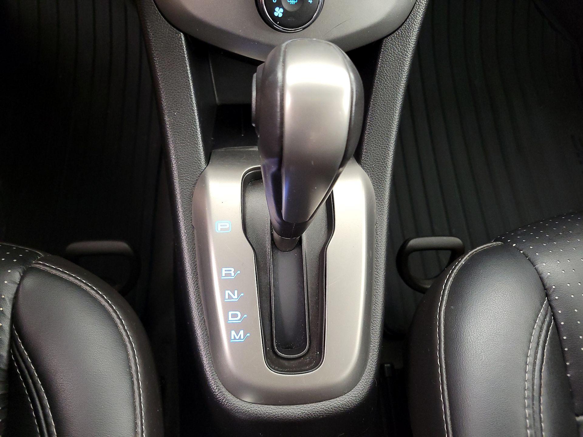 Thumbnail: 2016 Chevrolet Sonic - 17