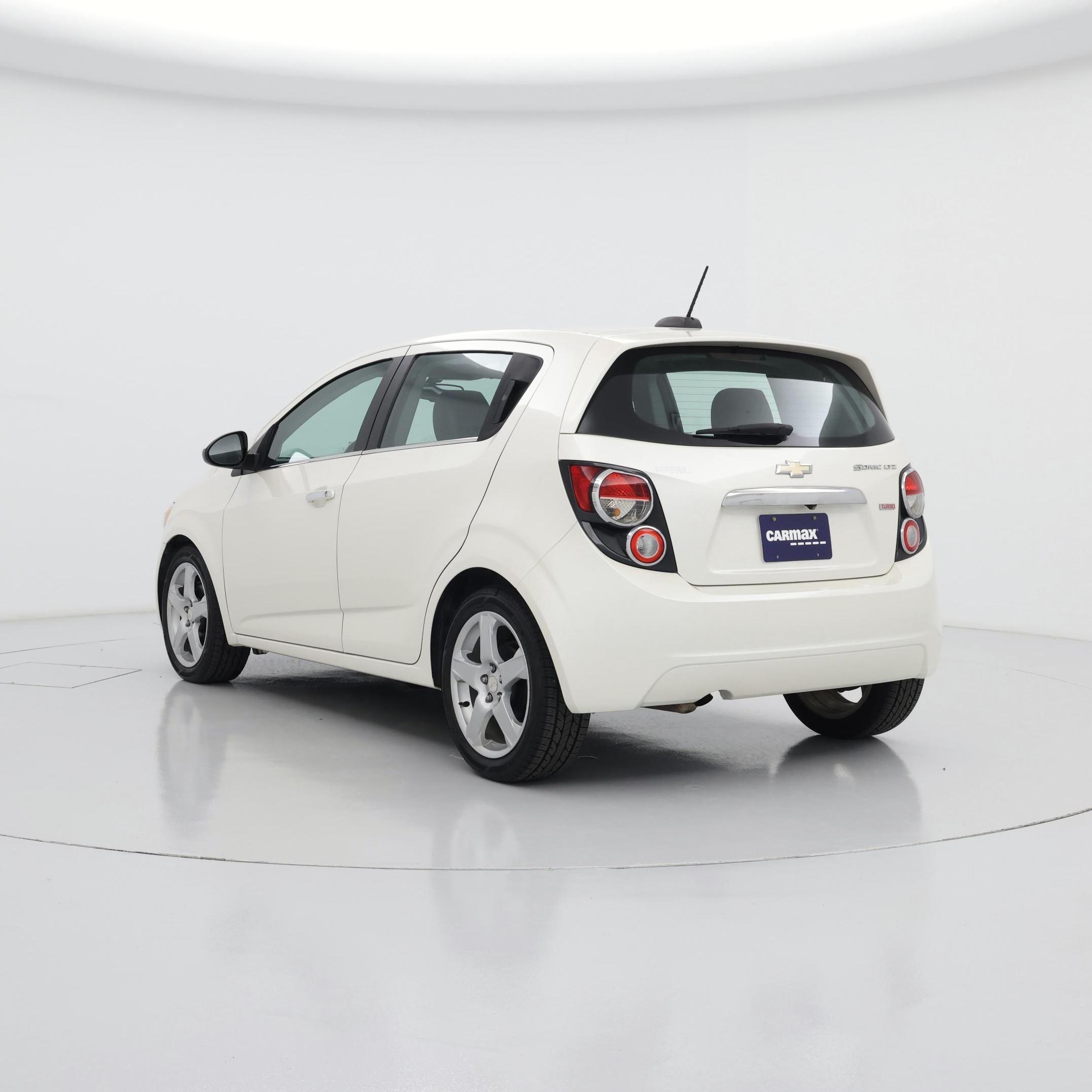 Thumbnail: 2016 Chevrolet Sonic - 2