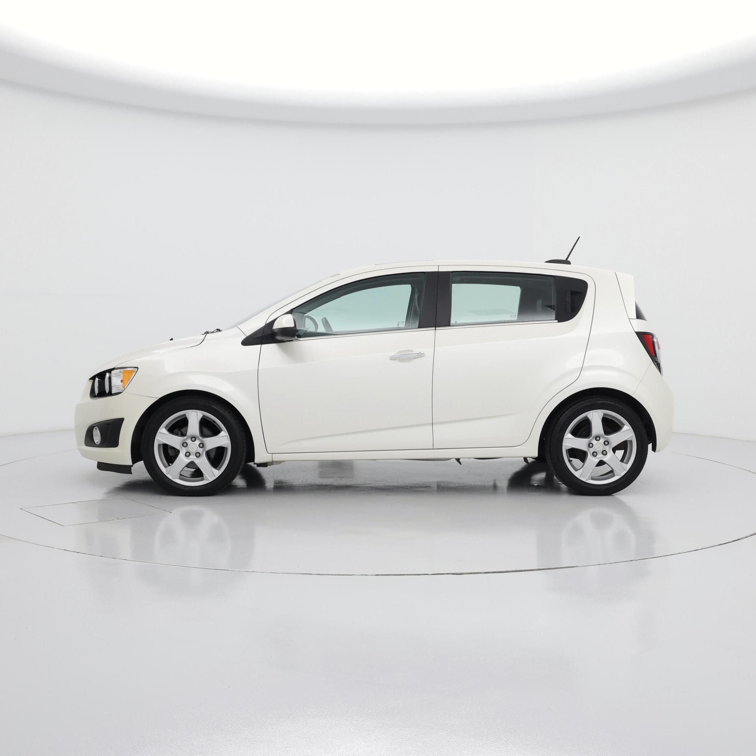Thumbnail: 2016 Chevrolet Sonic - 3
