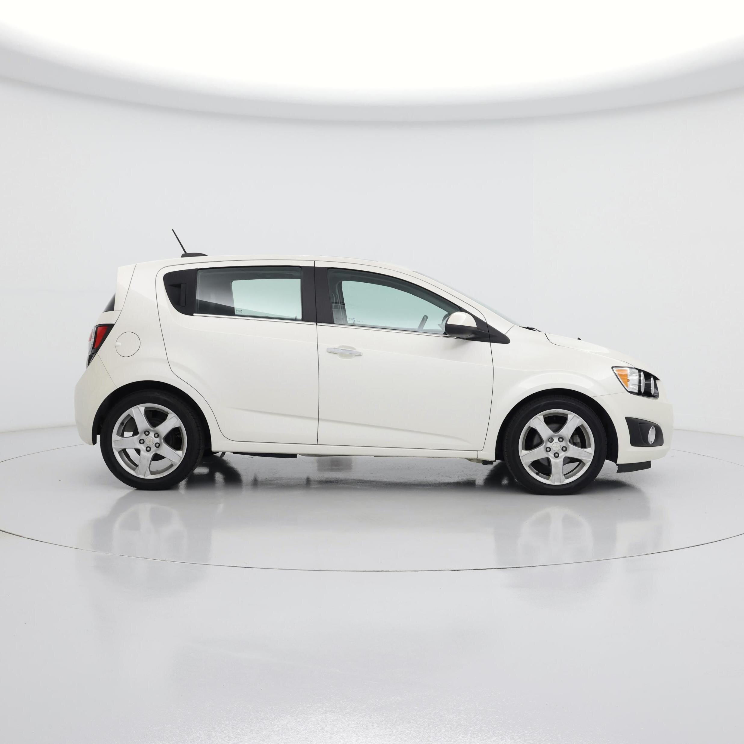 Thumbnail: 2016 Chevrolet Sonic - 7
