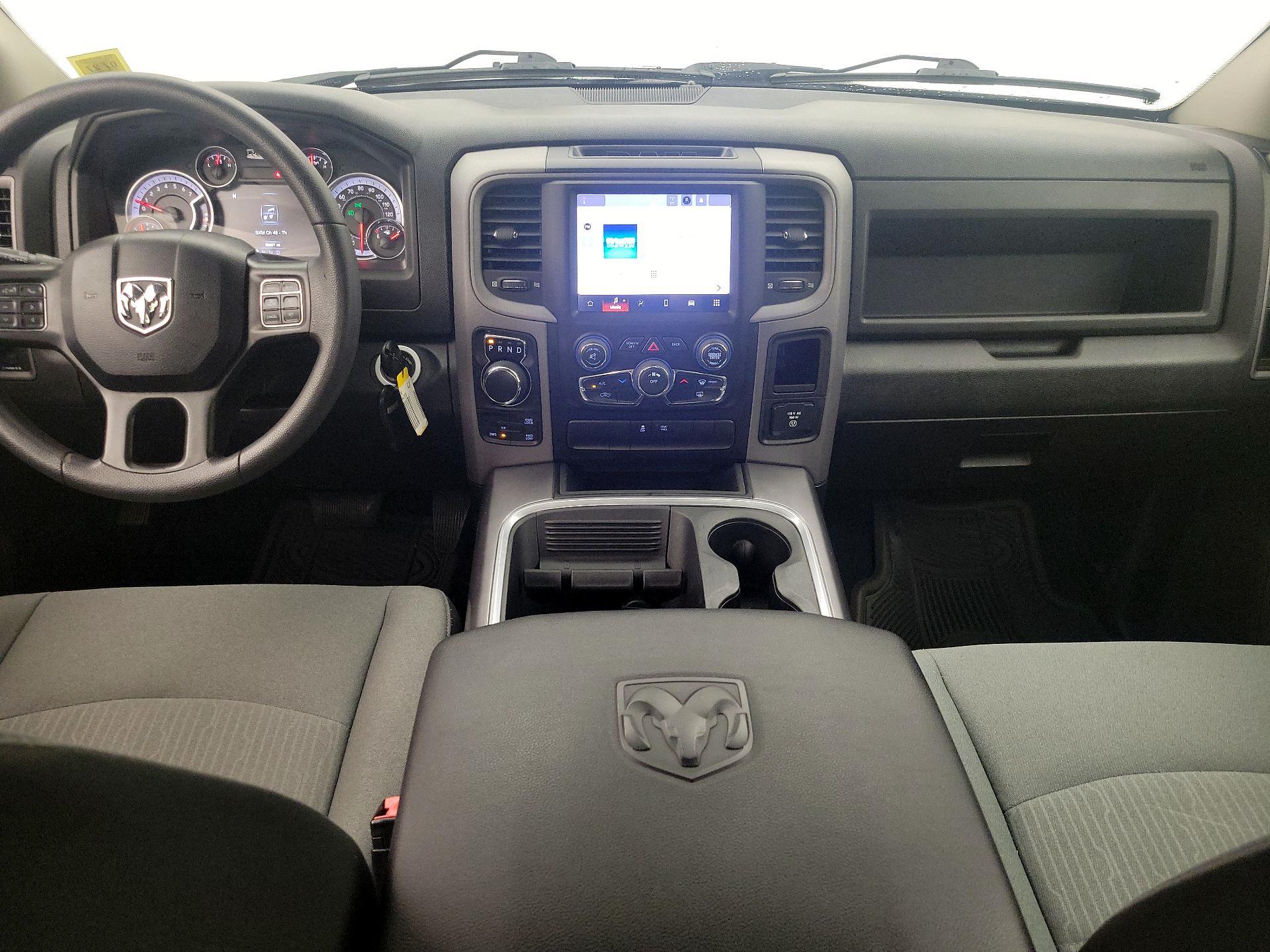 Thumbnail: 2022 RAM 1500 Classic - 9
