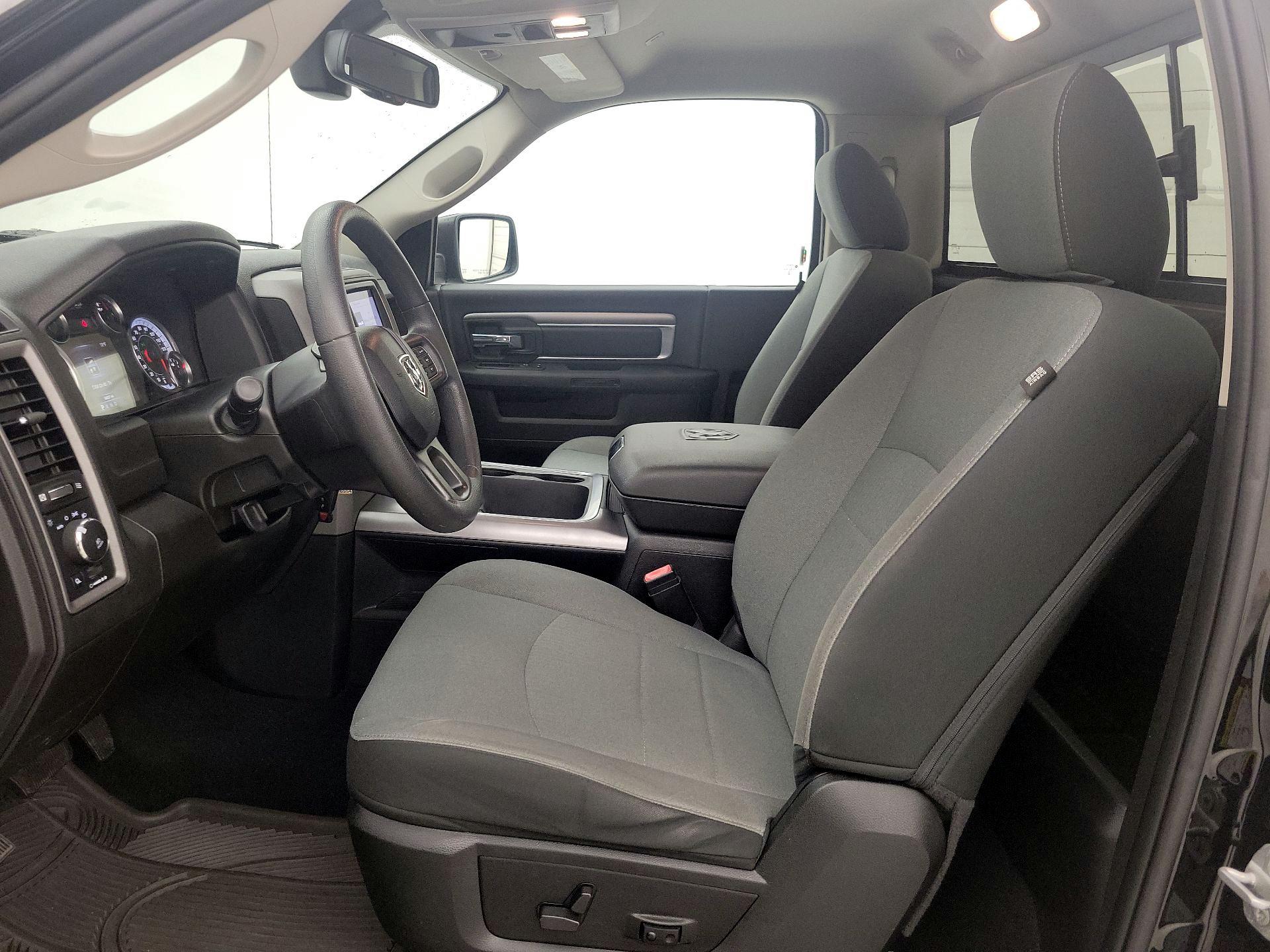 Thumbnail: 2022 RAM 1500 Classic - 11