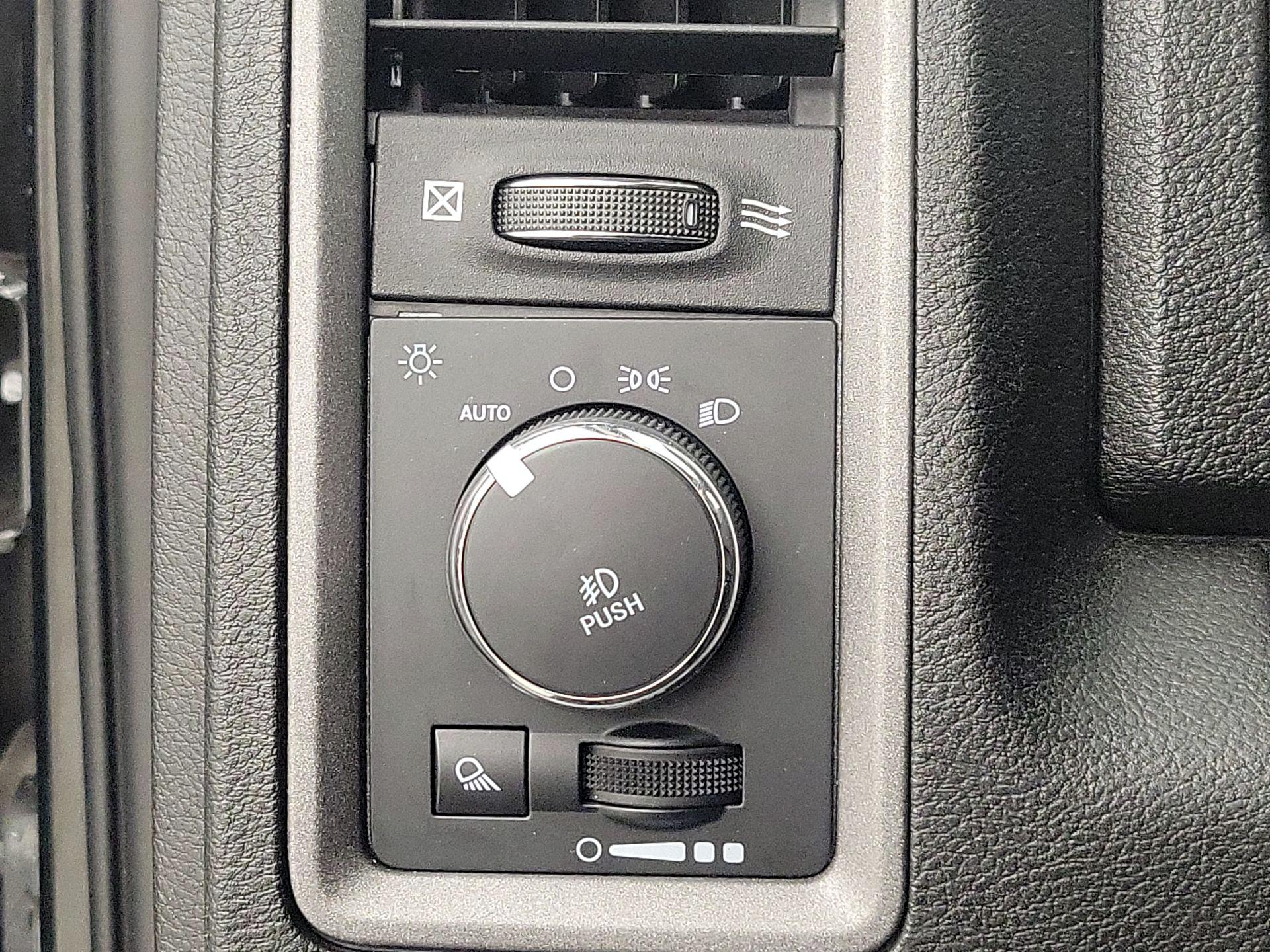 Thumbnail: 2022 RAM 1500 Classic - 13