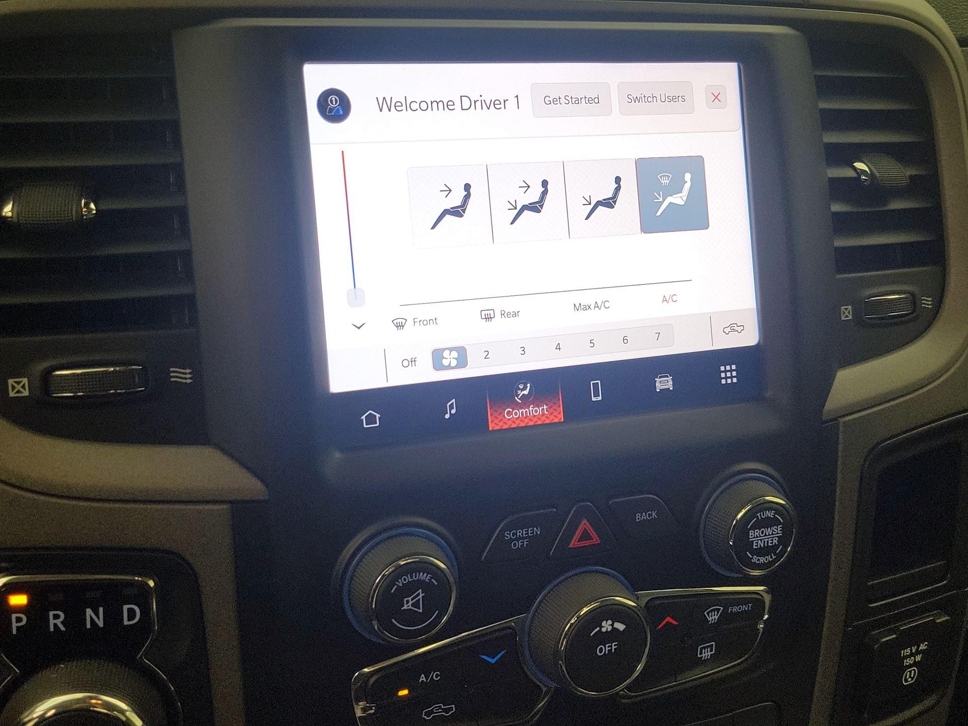 Thumbnail: 2022 RAM 1500 Classic - 16