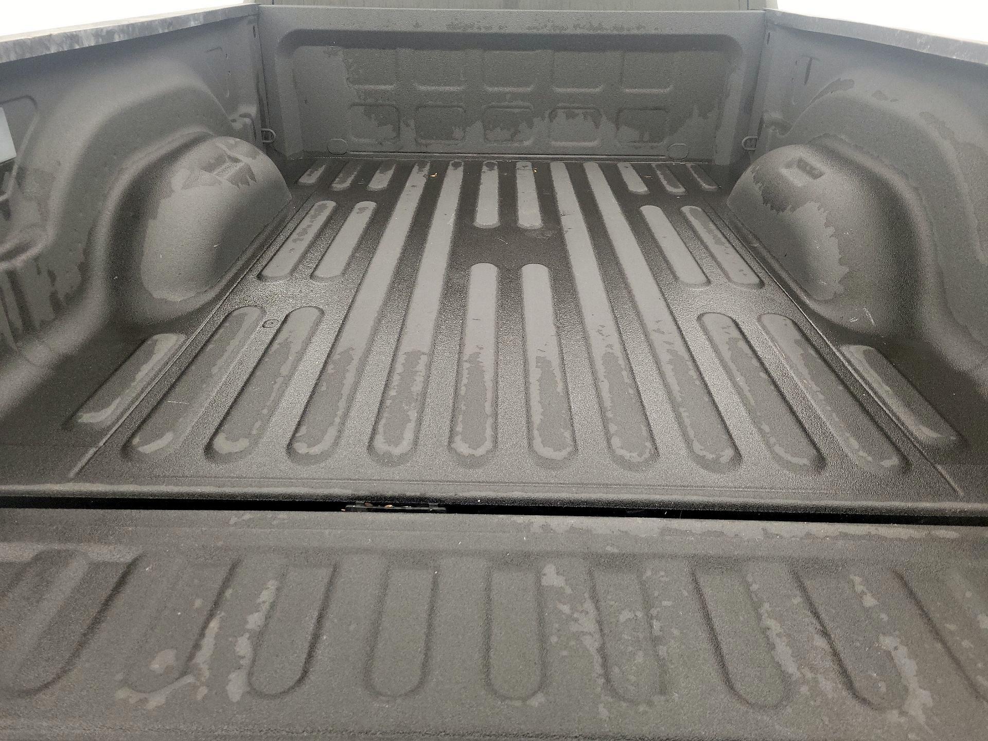 Thumbnail: 2022 RAM 1500 Classic - 19
