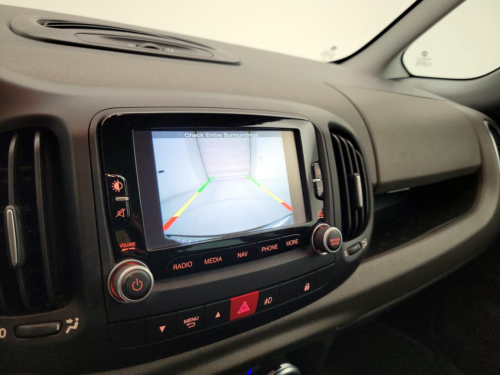 Thumbnail: 2015 Fiat 500L - 13