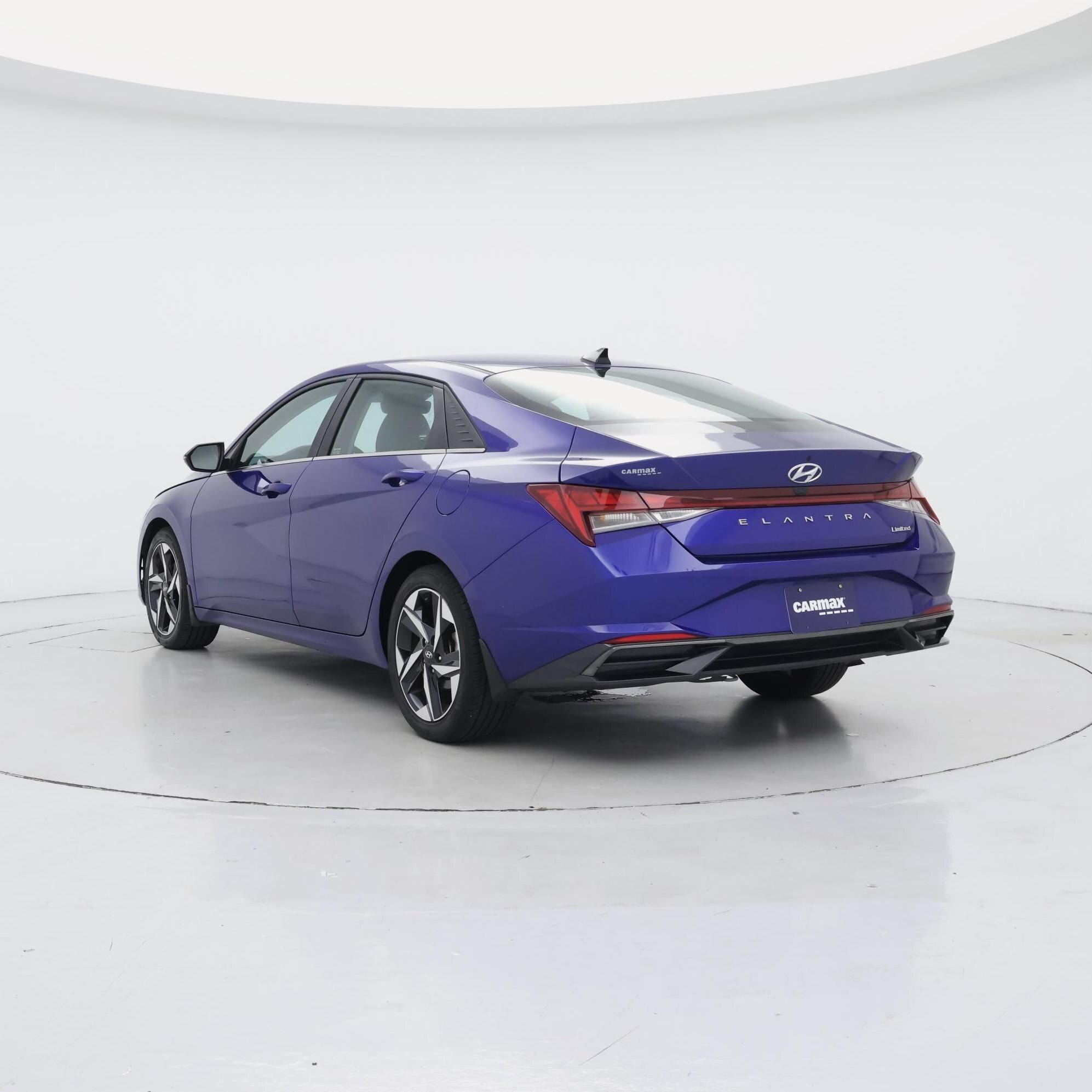 Thumbnail: 2023 Hyundai Elantra - 2