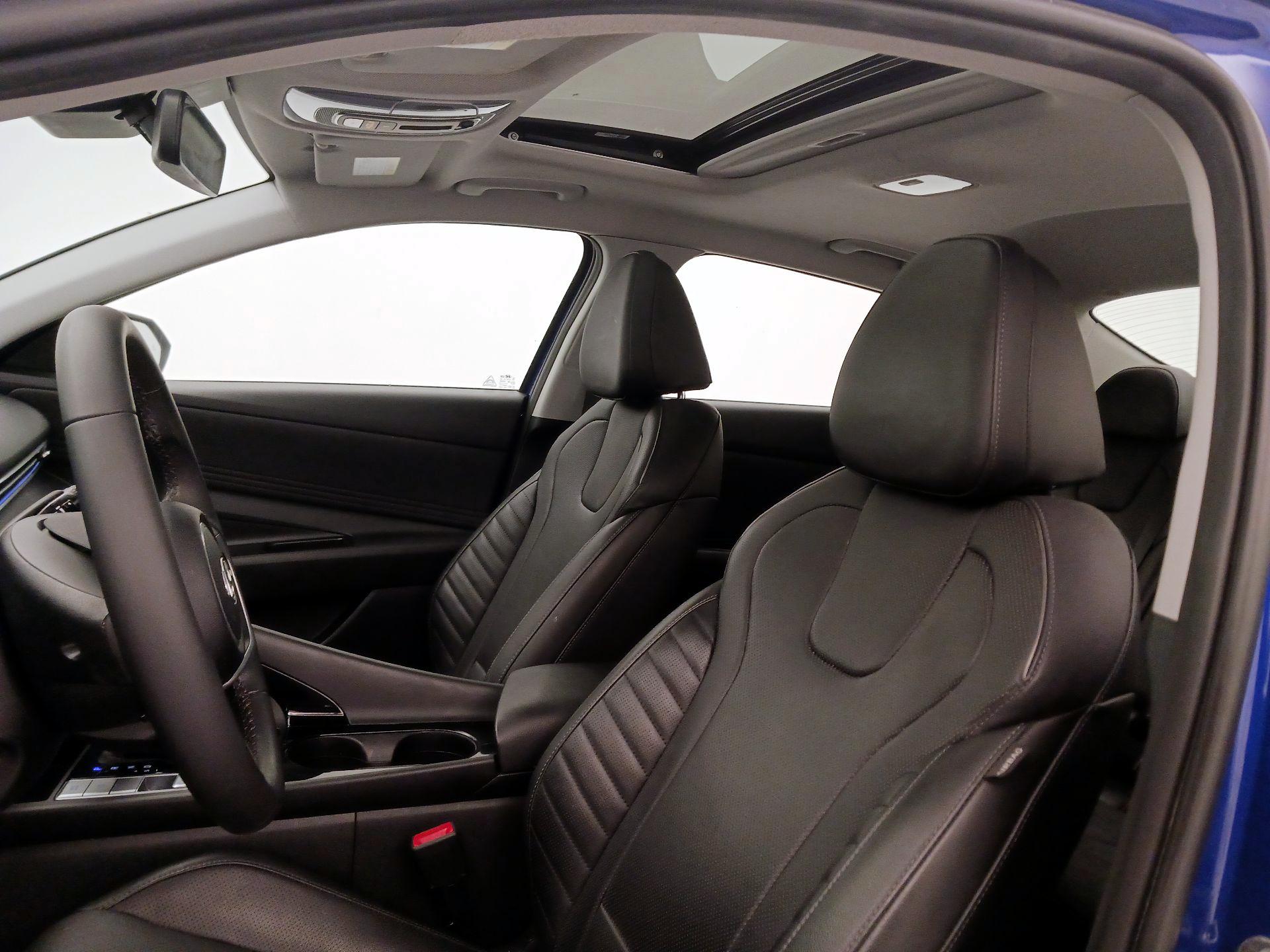Thumbnail: 2023 Hyundai Elantra - 20