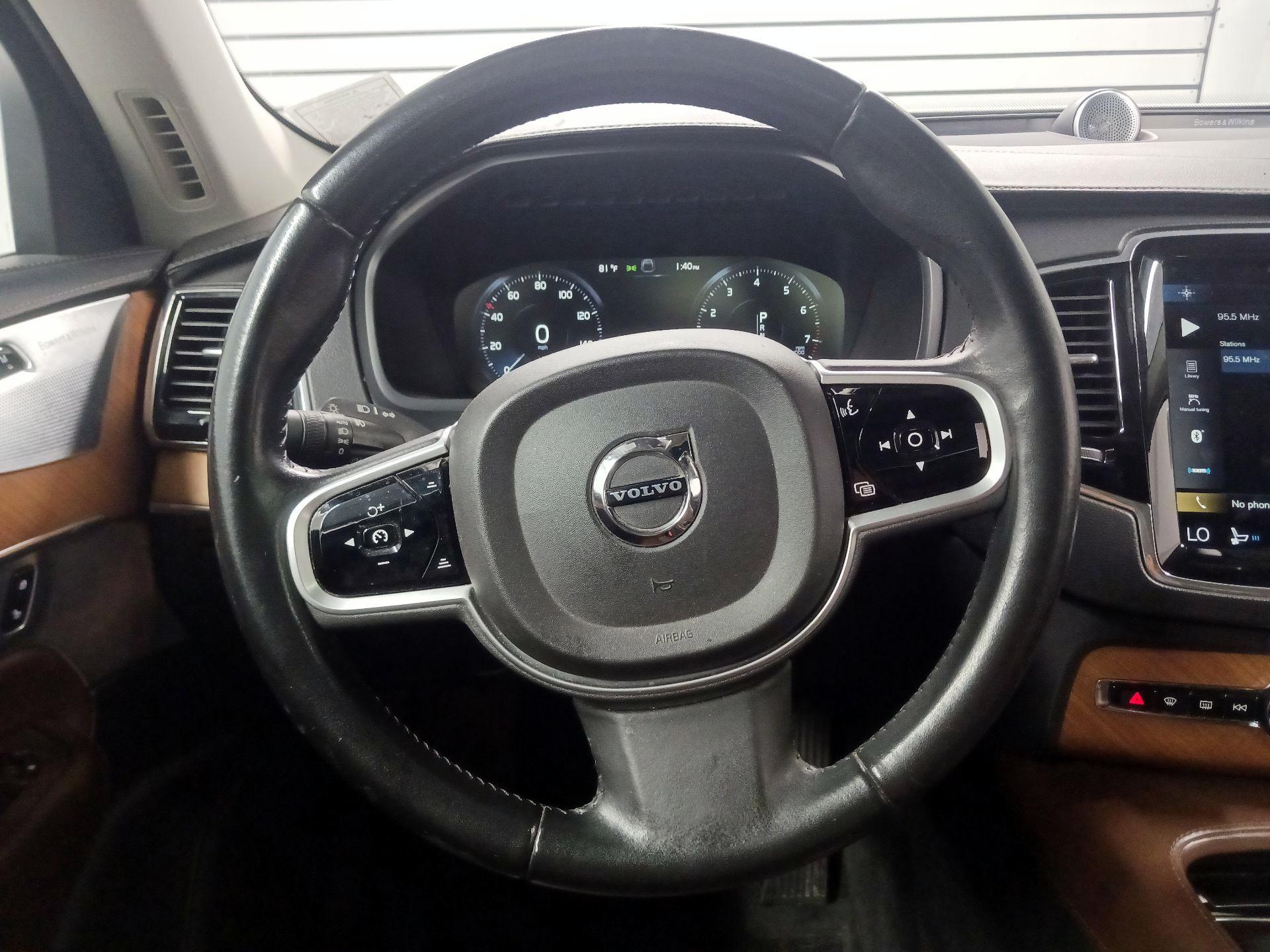 Thumbnail: 2019 Volvo XC90 - 10