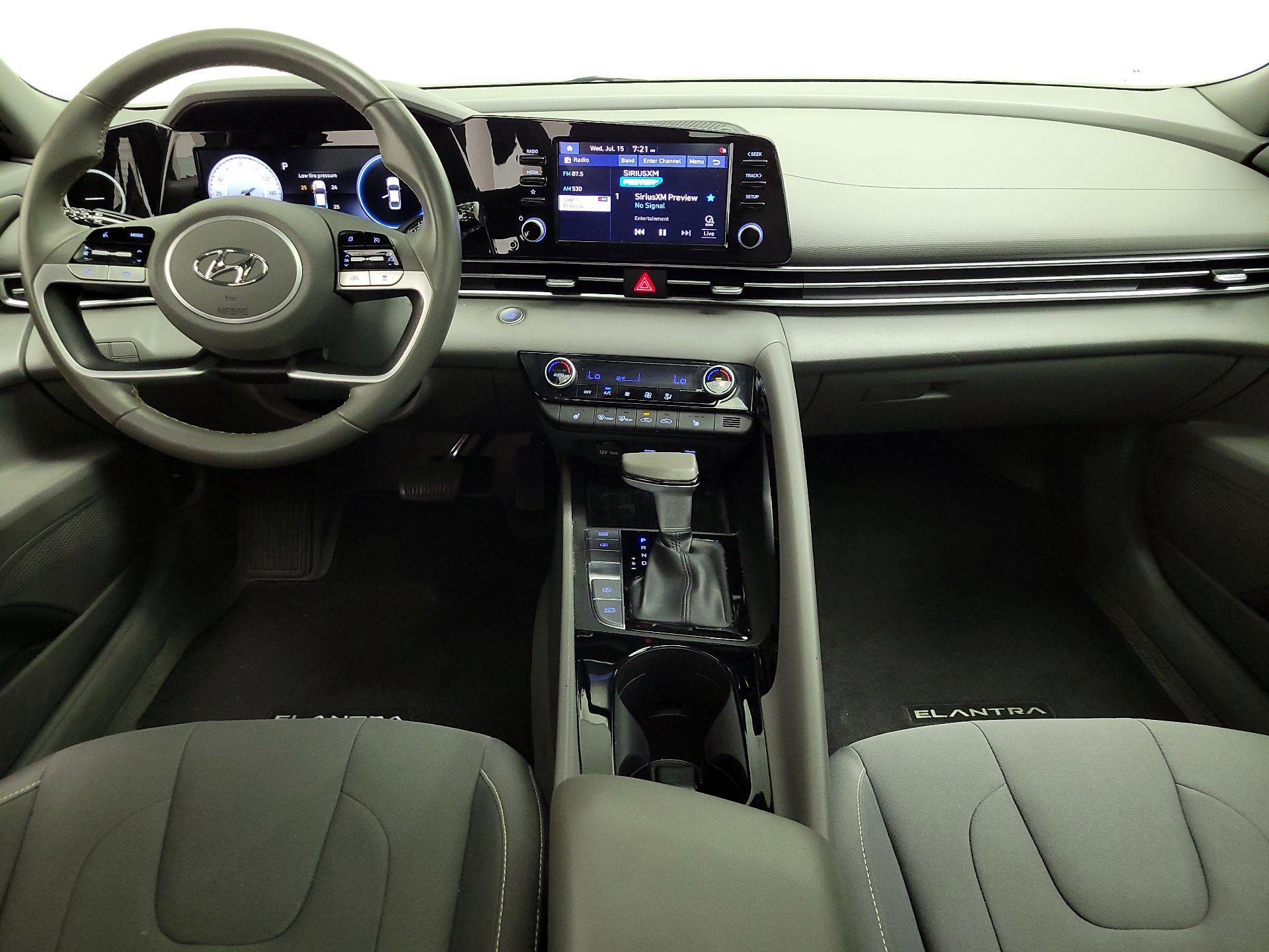 Thumbnail: 2022 Hyundai Elantra - 9