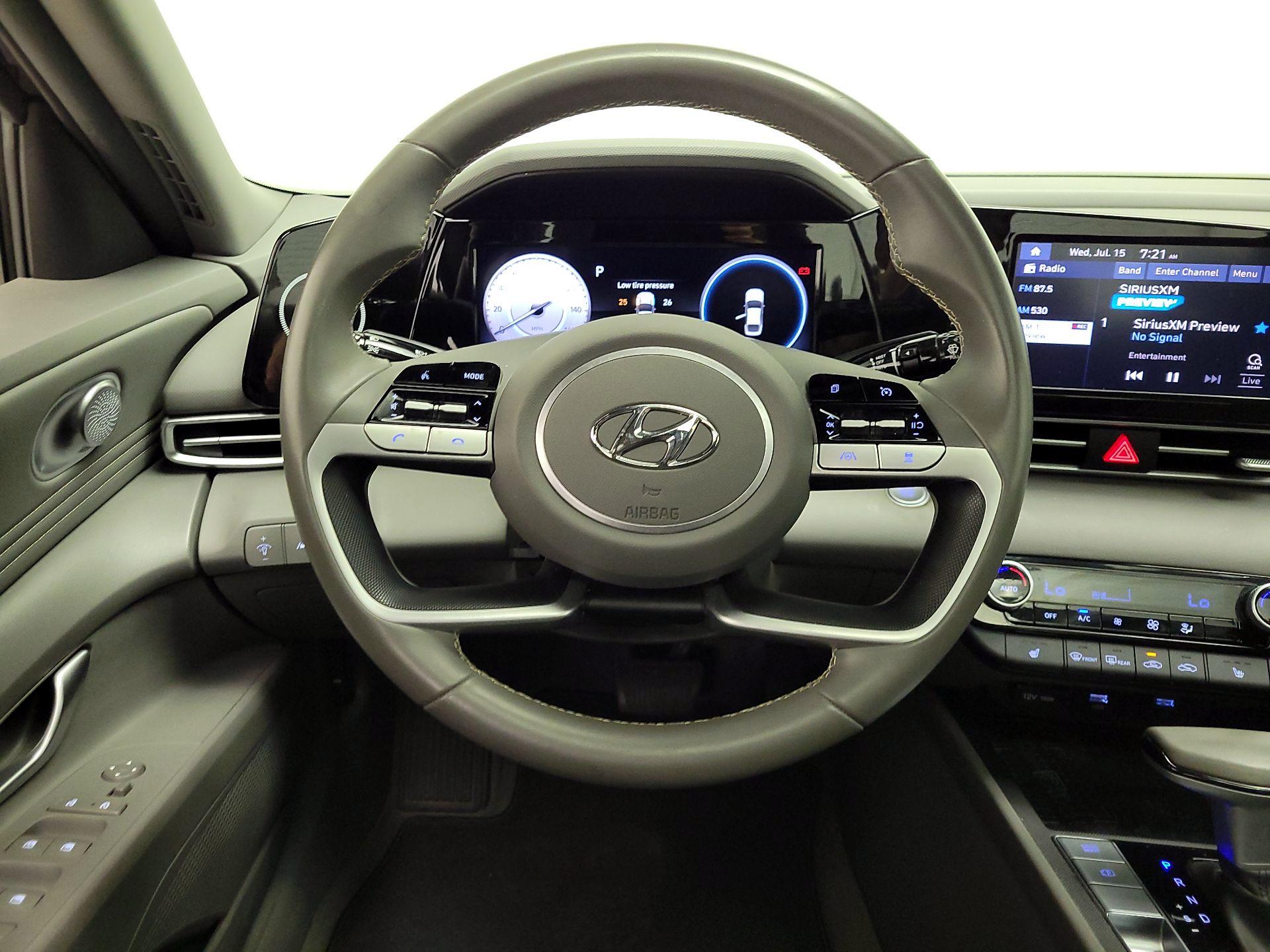 Thumbnail: 2022 Hyundai Elantra - 10