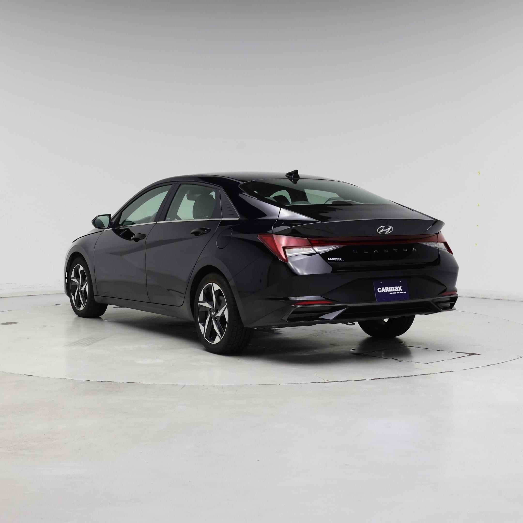 Thumbnail: 2022 Hyundai Elantra - 2