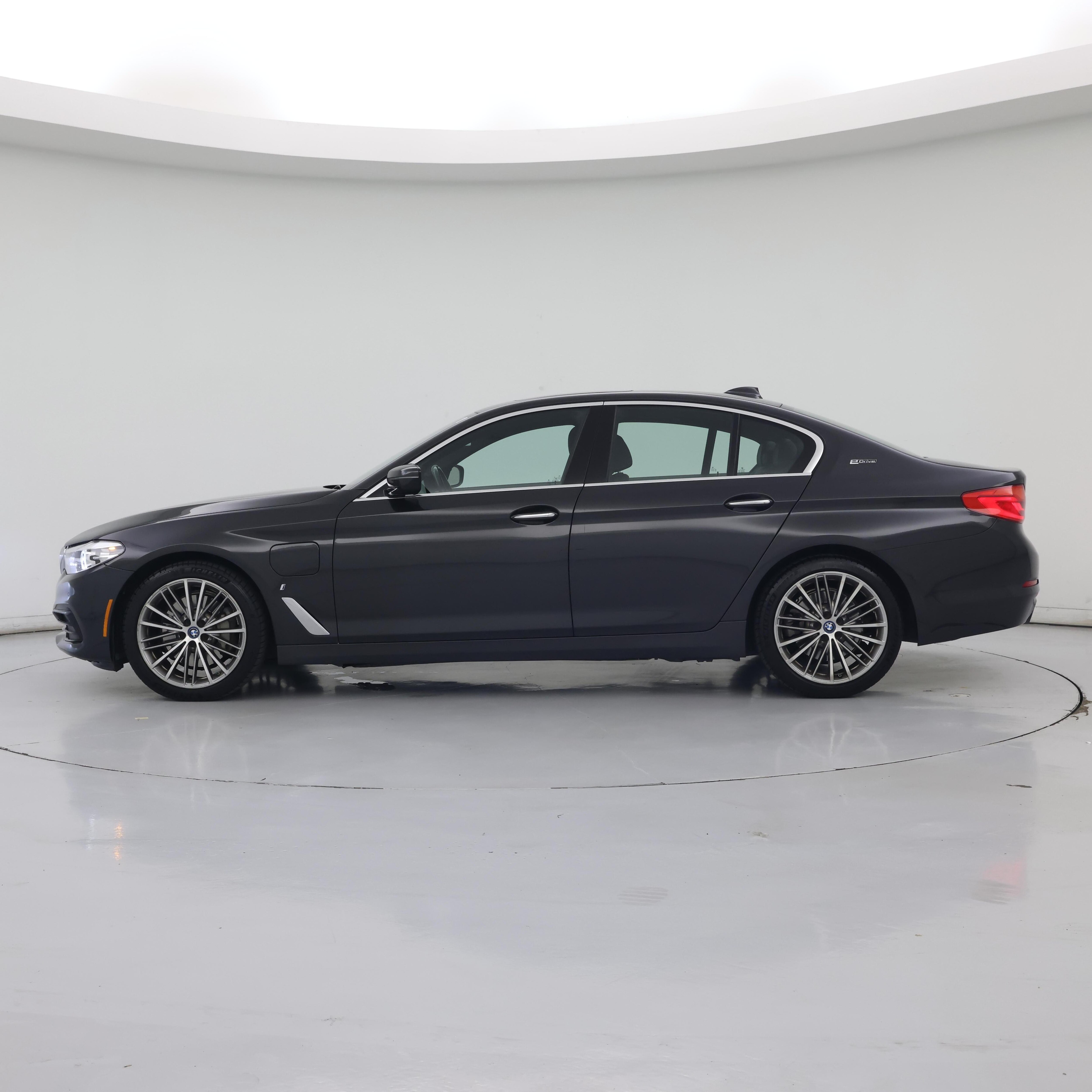 Thumbnail: 2018 BMW 5 Series - 3