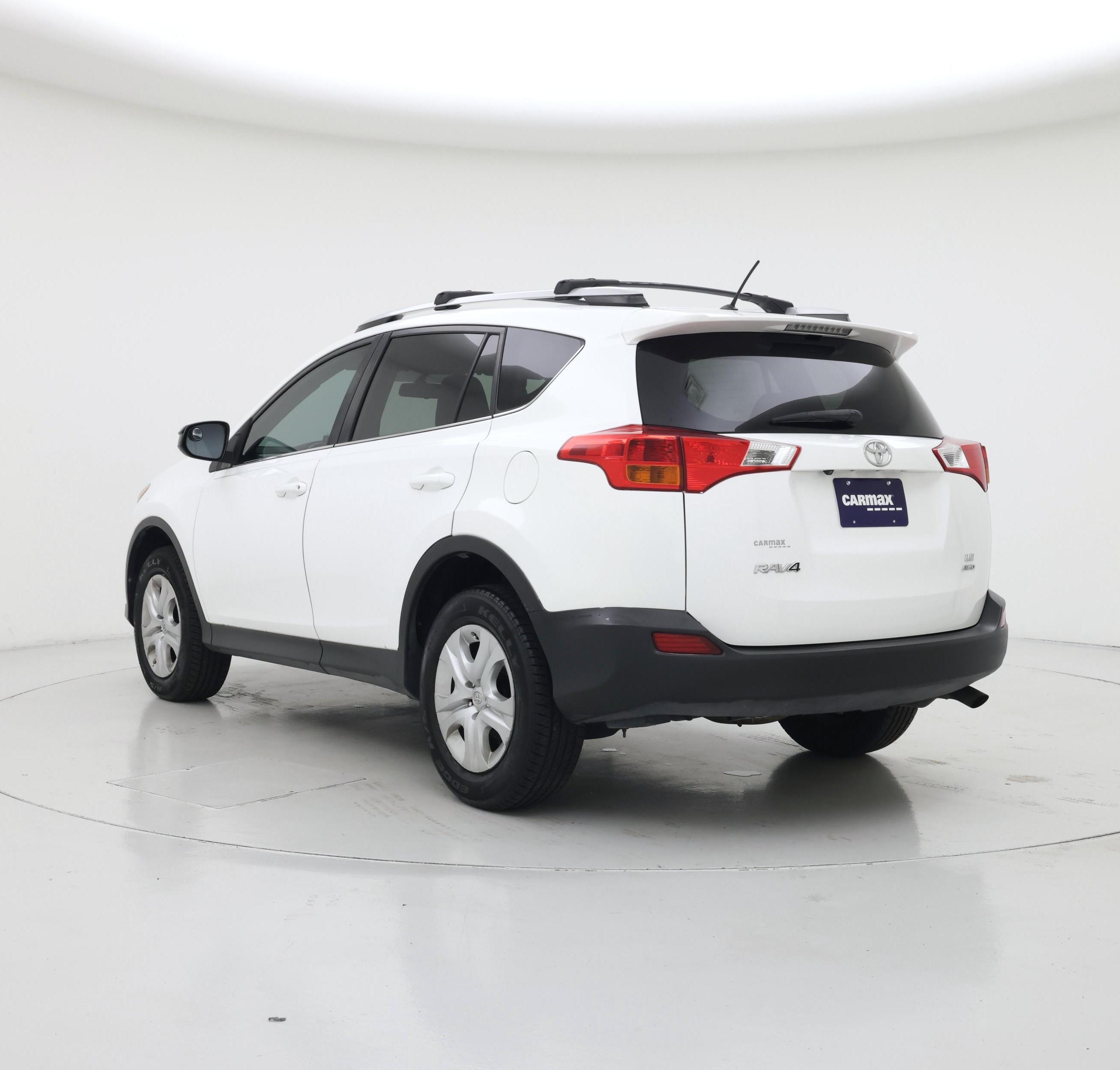Thumbnail: 2015 Toyota RAV4 - 2