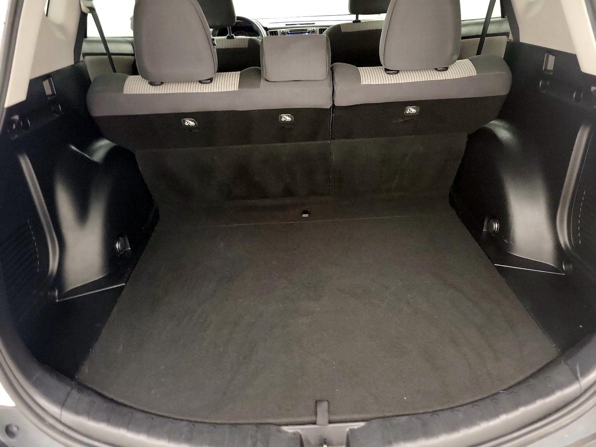 Thumbnail: 2015 Toyota RAV4 - 20