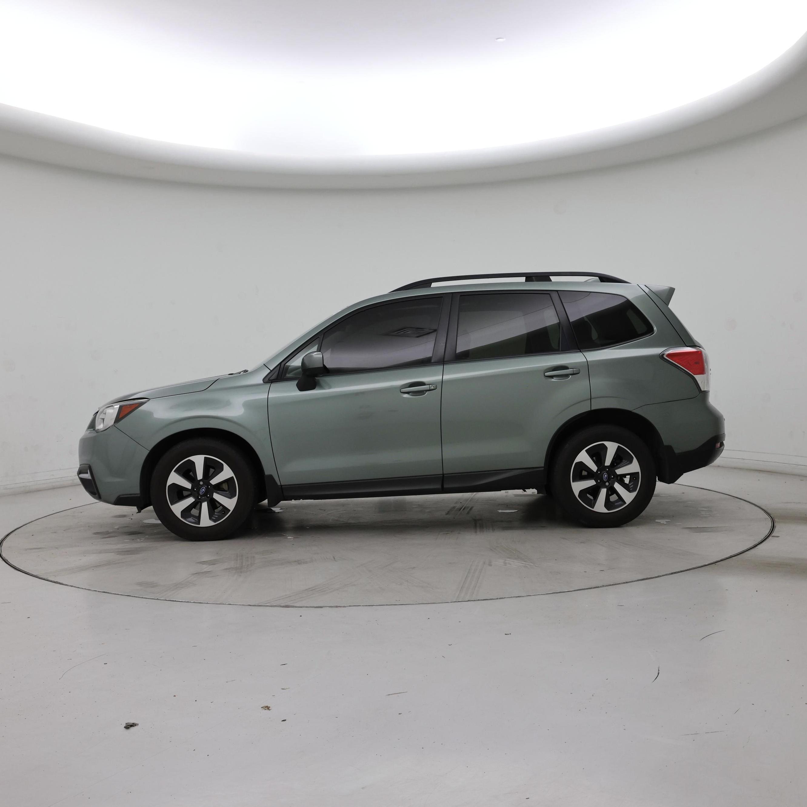 Thumbnail: 2017 Subaru Forester - 3