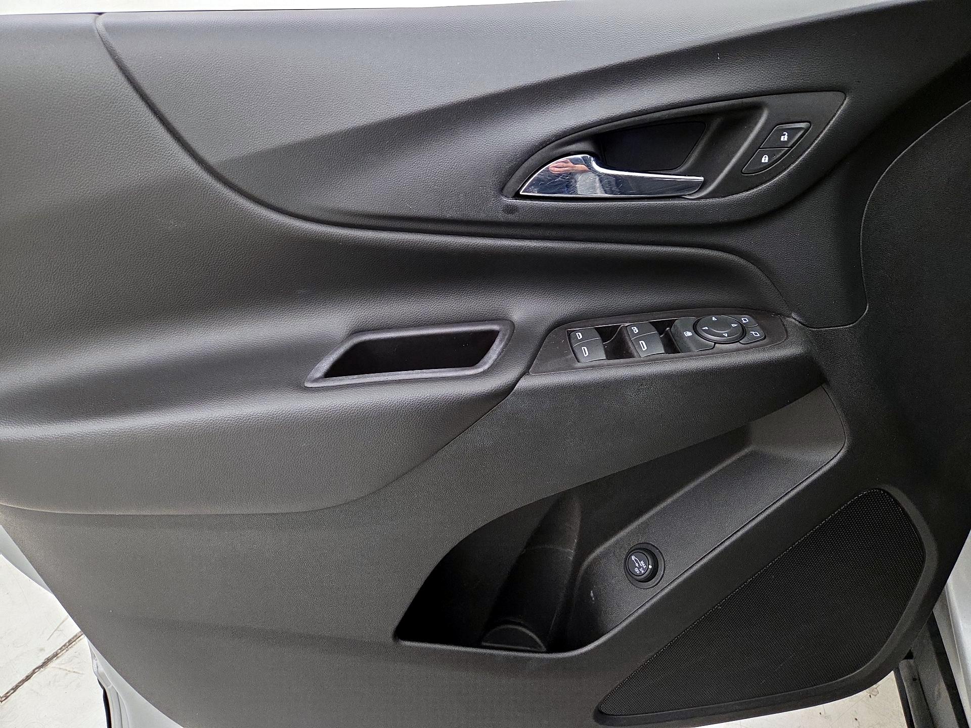 Thumbnail: 2019 Chevrolet Equinox - 12