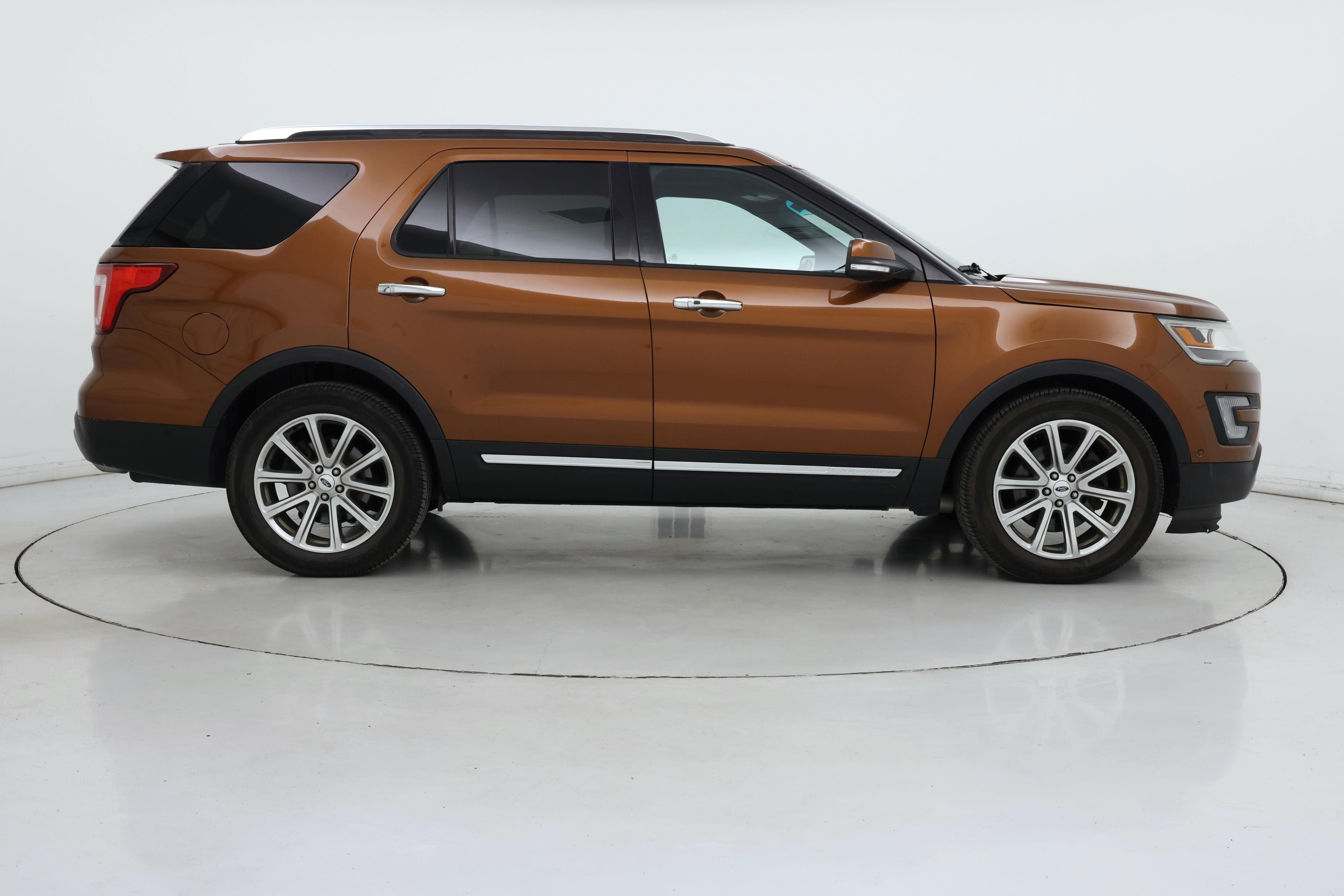 Thumbnail: 2017 Ford Explorer - 7