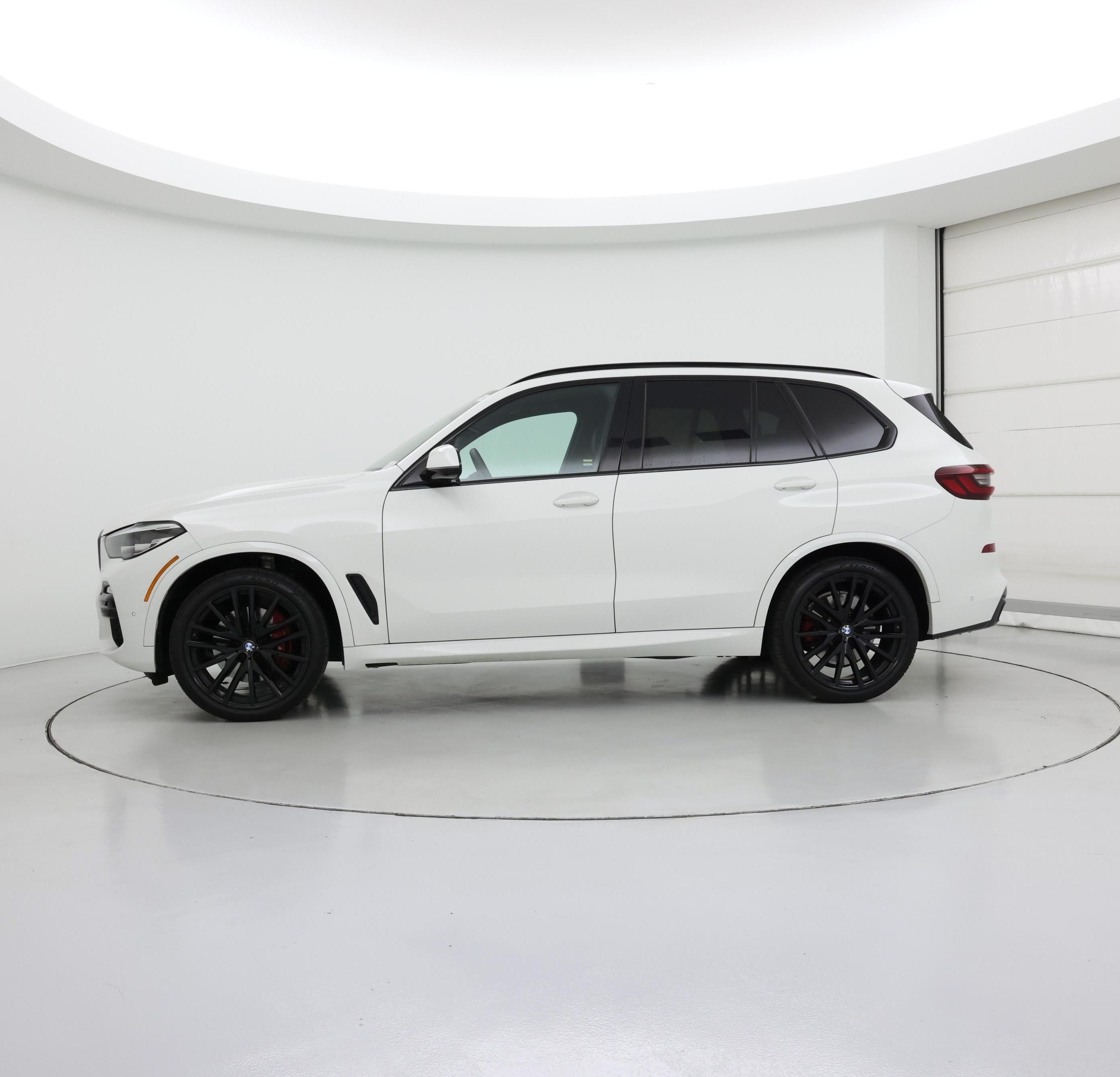 Thumbnail: 2021 BMW X5 - 3