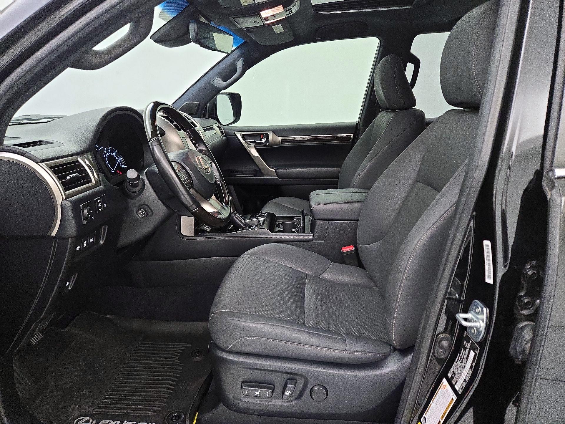 Thumbnail: 2020 Lexus GX - 11