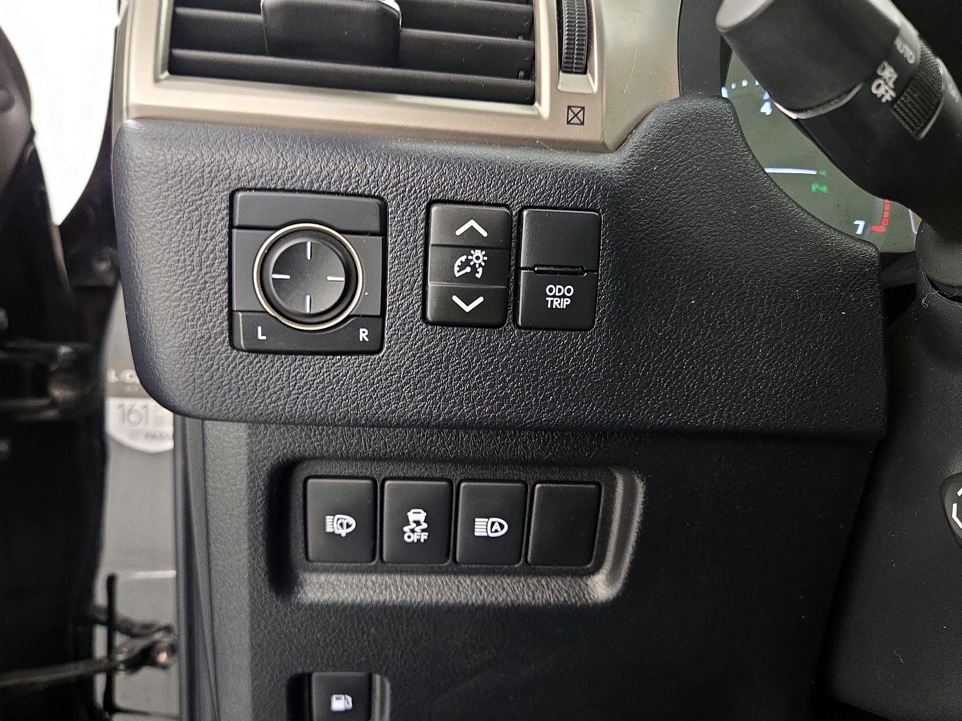 Thumbnail: 2020 Lexus GX - 13