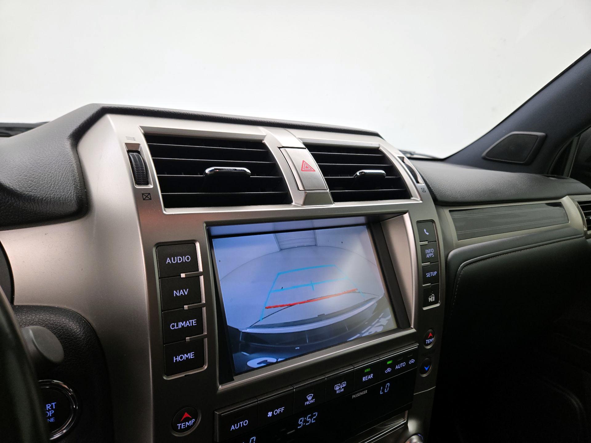 Thumbnail: 2020 Lexus GX - 15