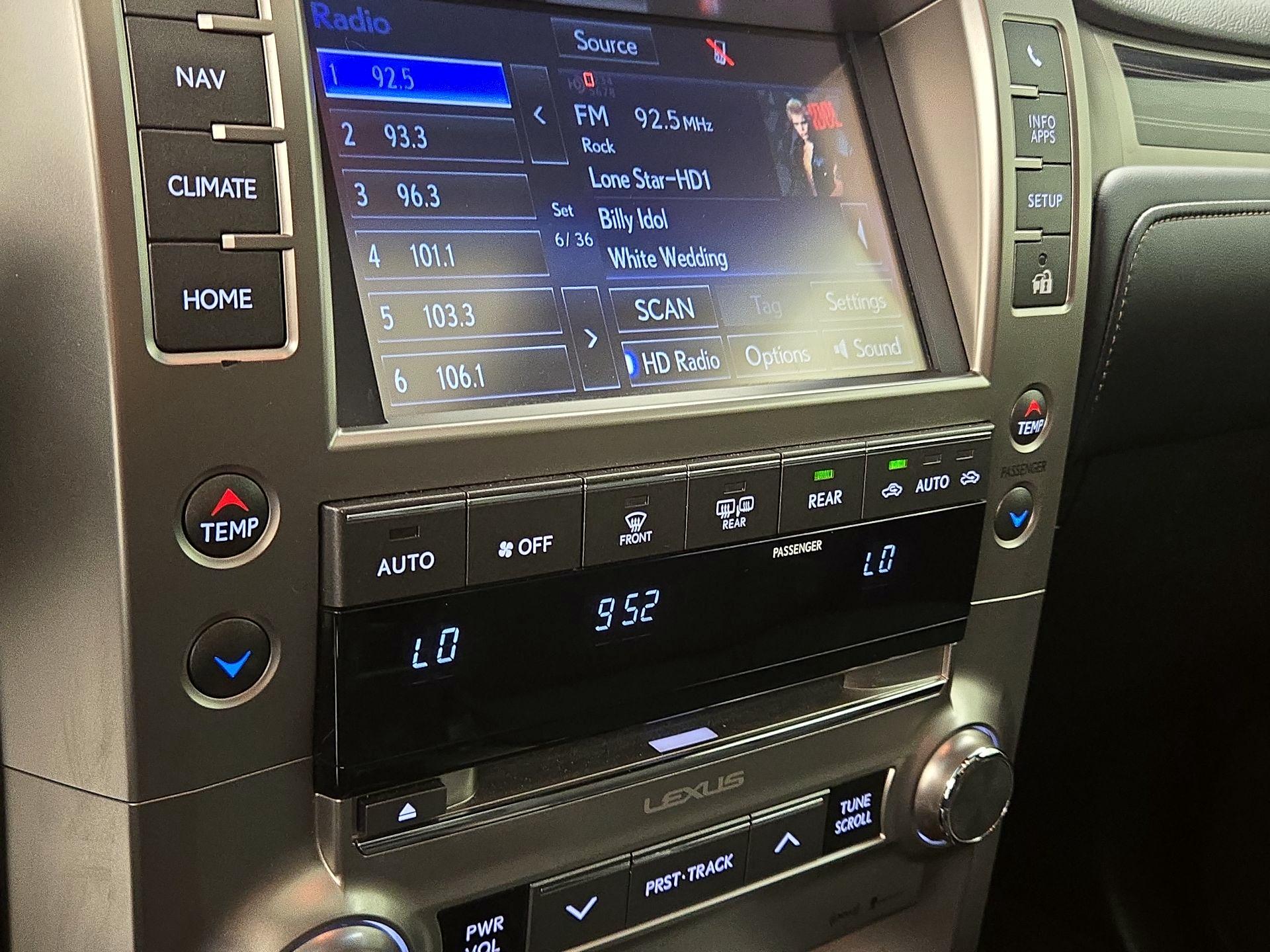 Thumbnail: 2020 Lexus GX - 17
