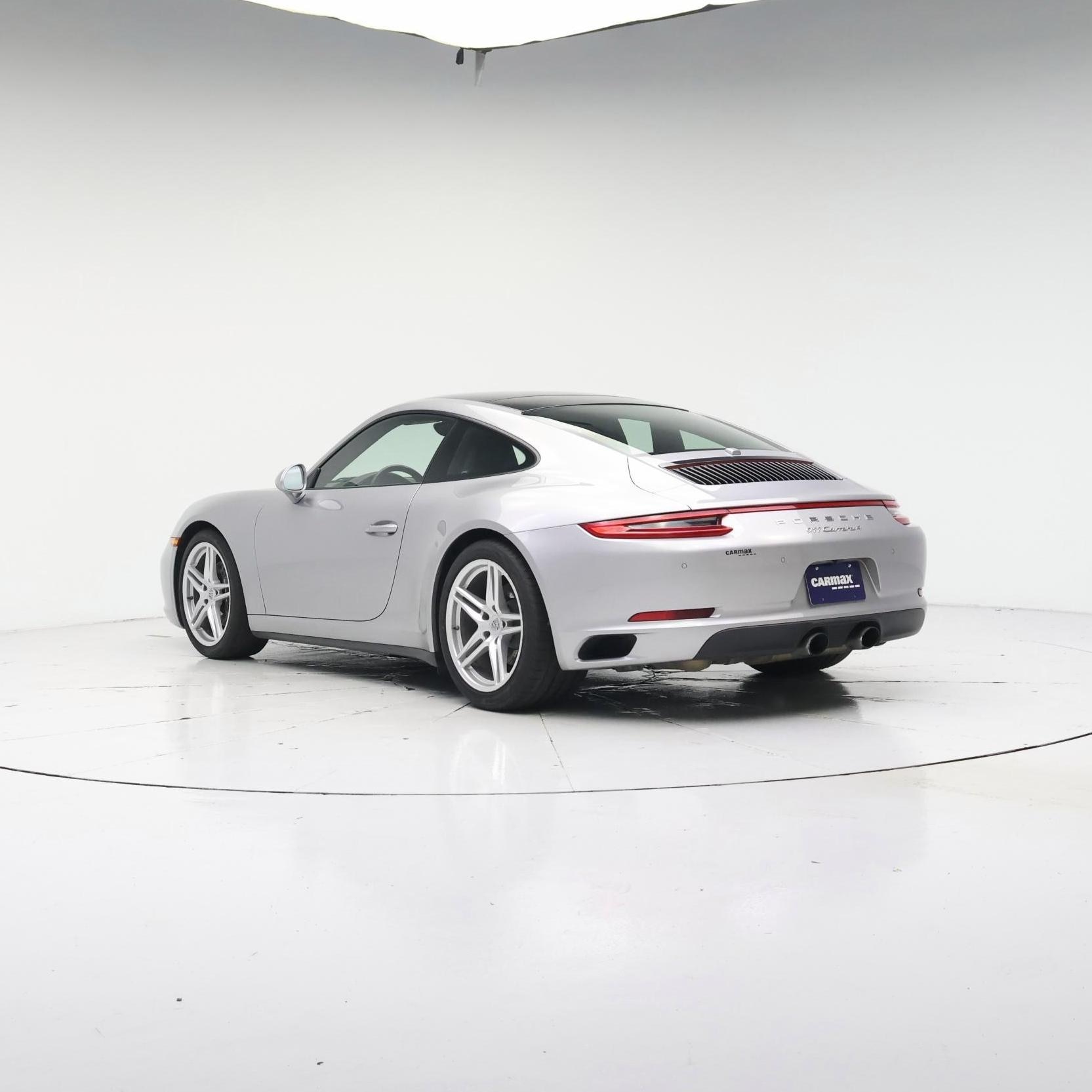 Thumbnail: 2017 Porsche 911 - 2
