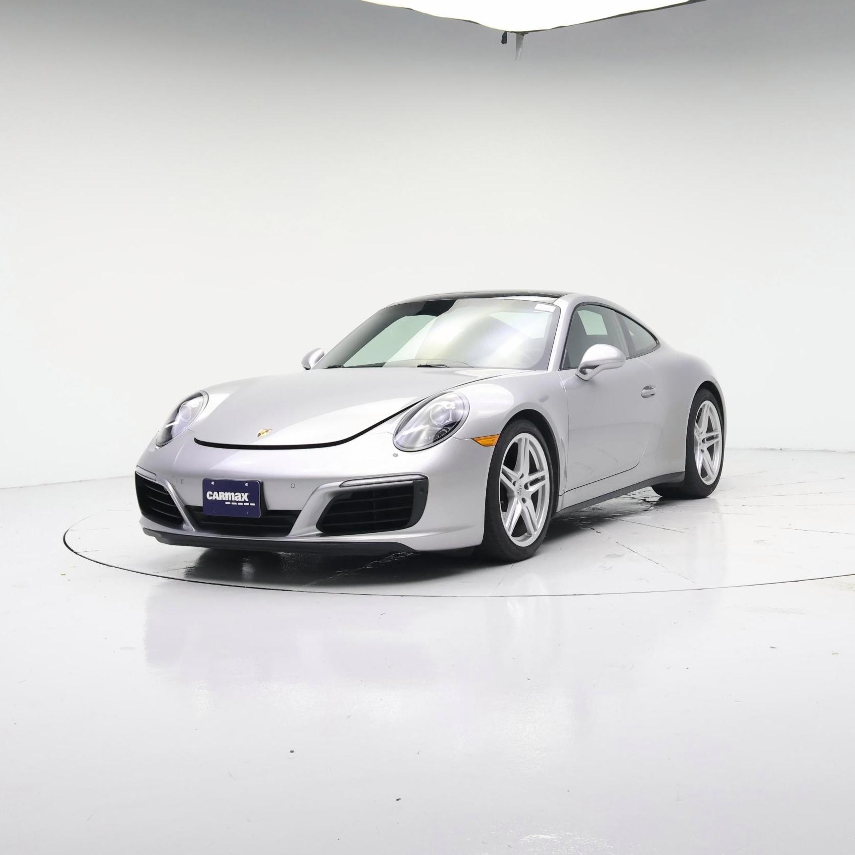Thumbnail: 2017 Porsche 911 - 4