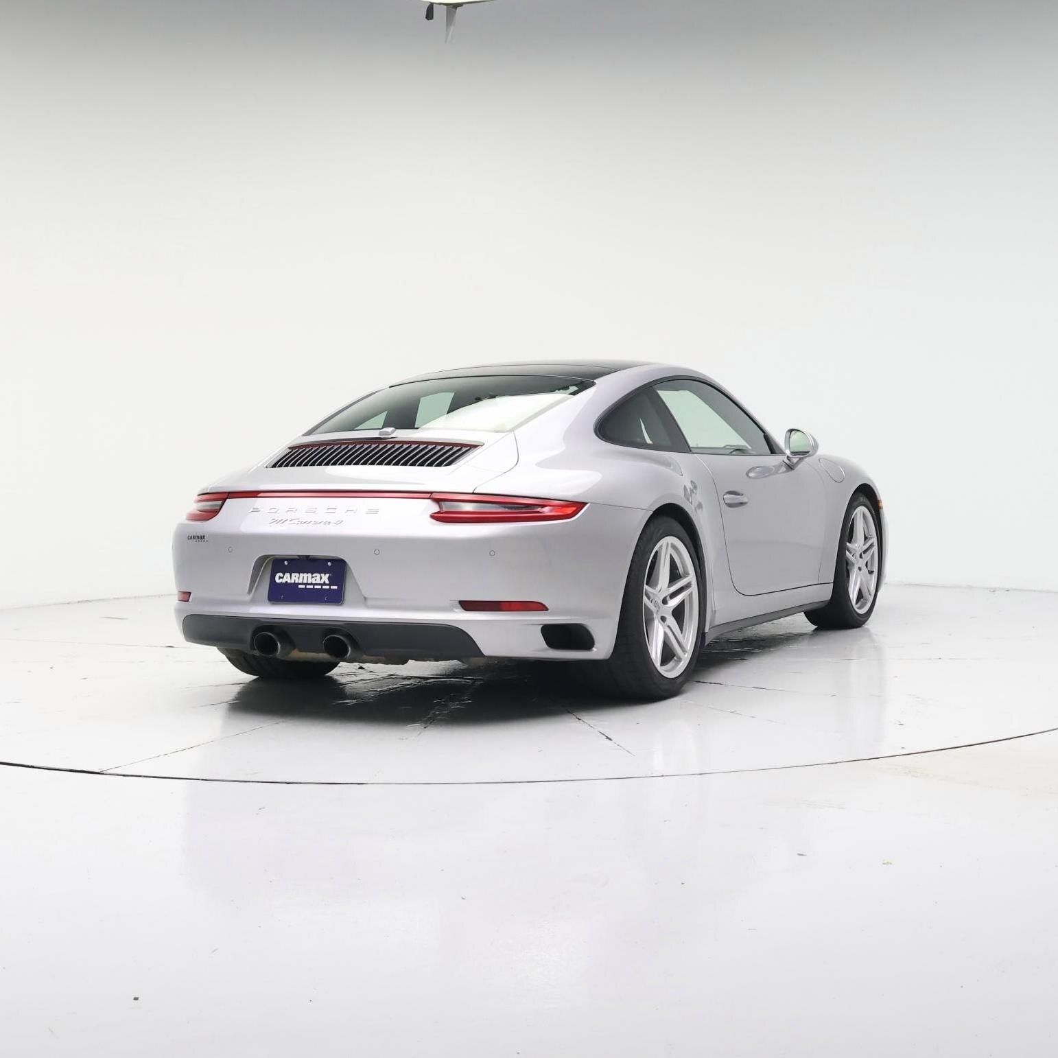 Thumbnail: 2017 Porsche 911 - 8