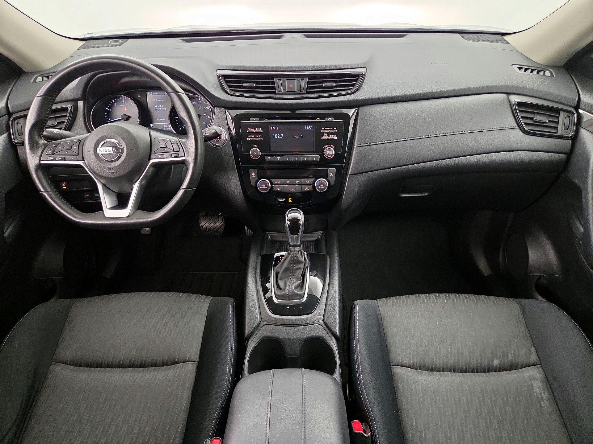 Thumbnail: 2017 Nissan Rogue - 9