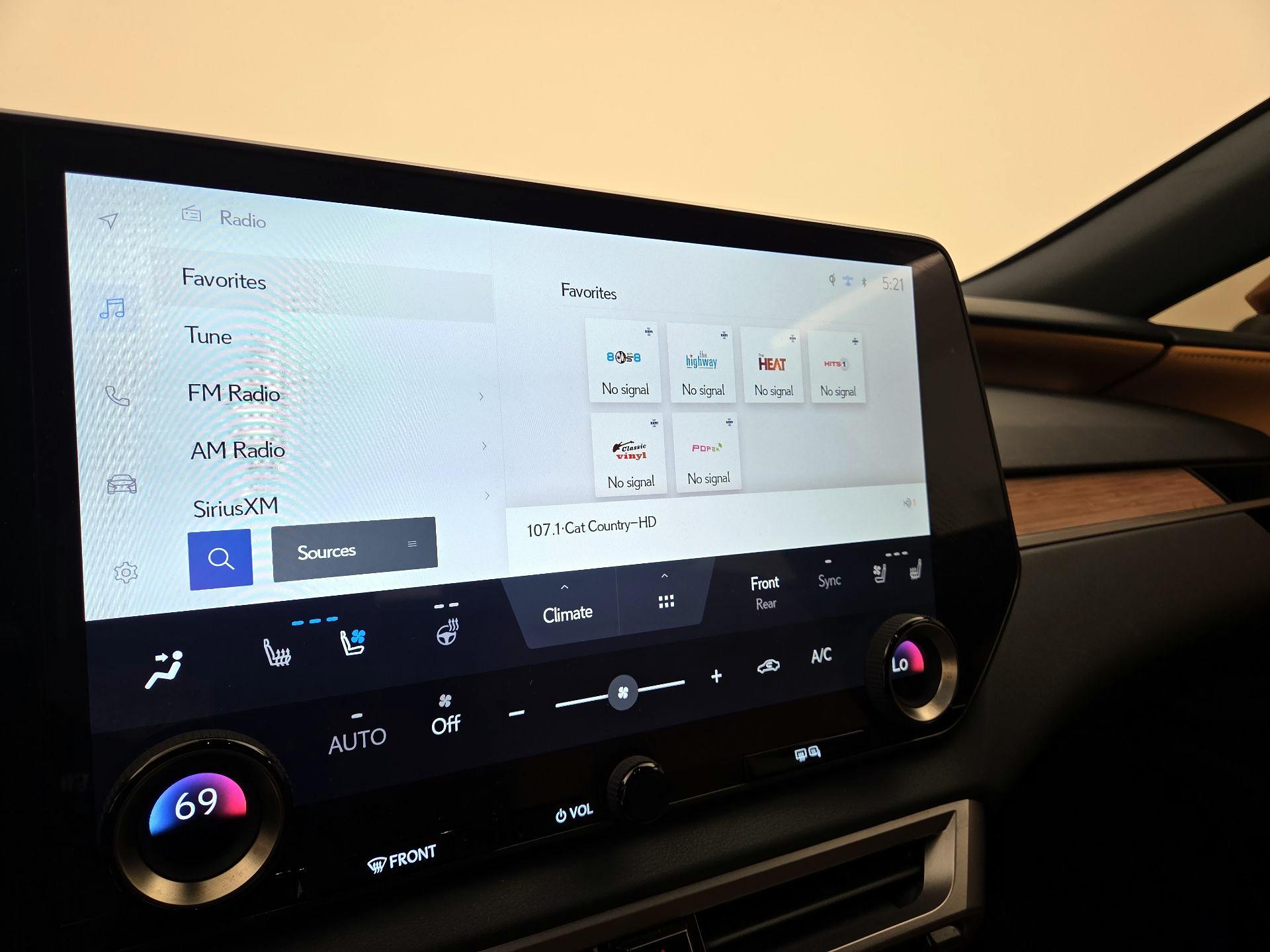 Thumbnail: 2024 Lexus RX - 16