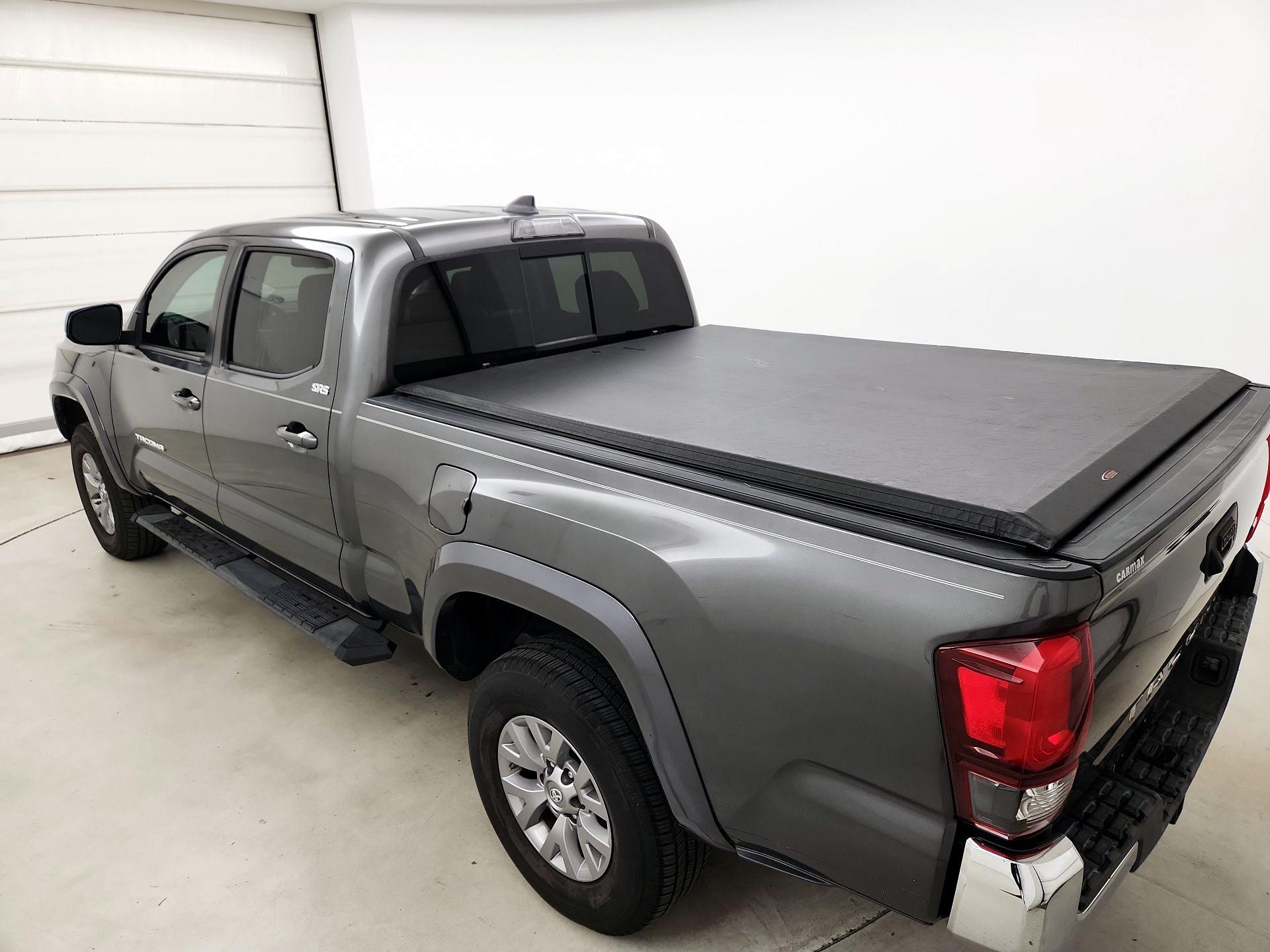 Thumbnail: 2019 Toyota Tacoma - 20