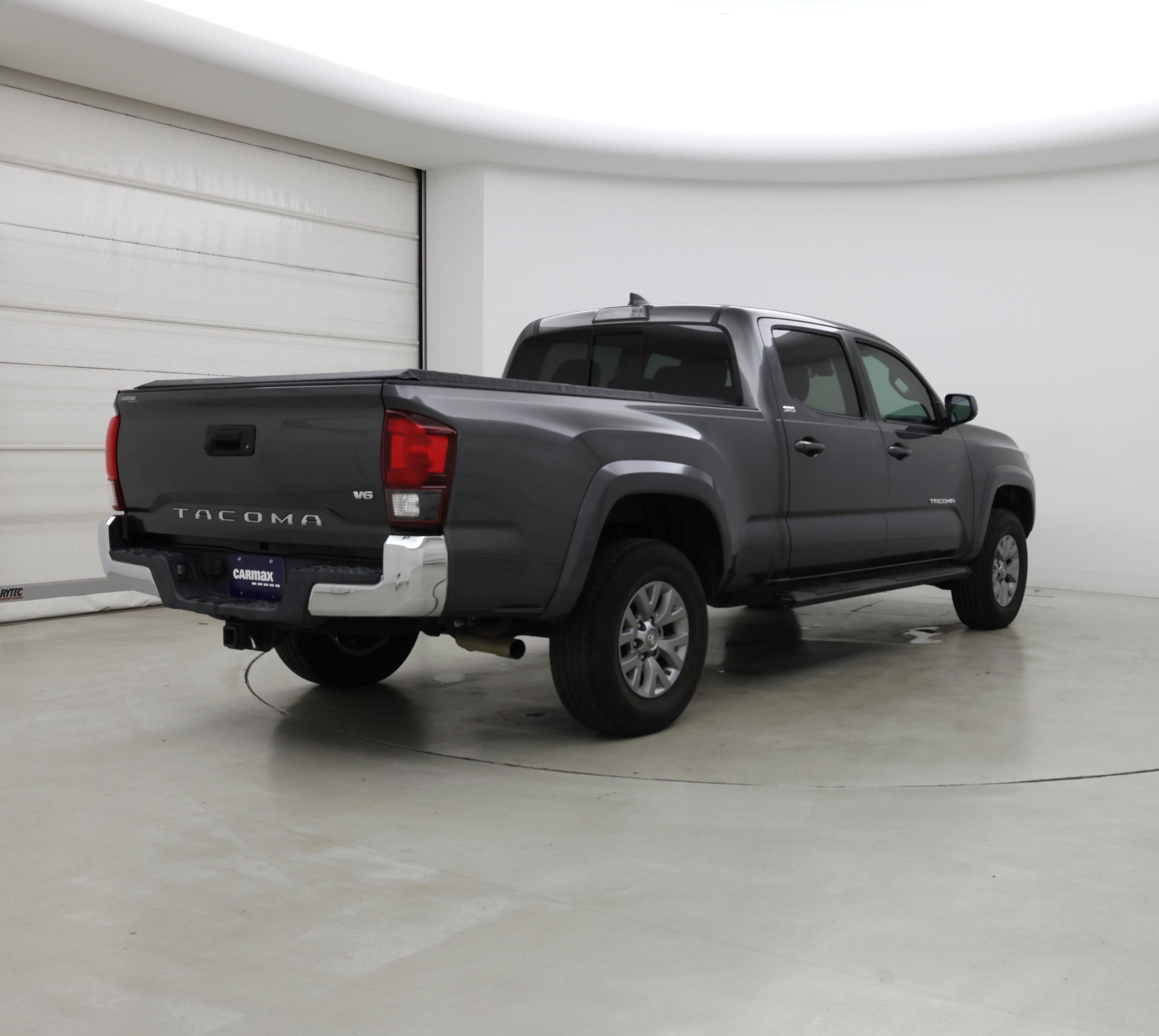 Thumbnail: 2019 Toyota Tacoma - 8
