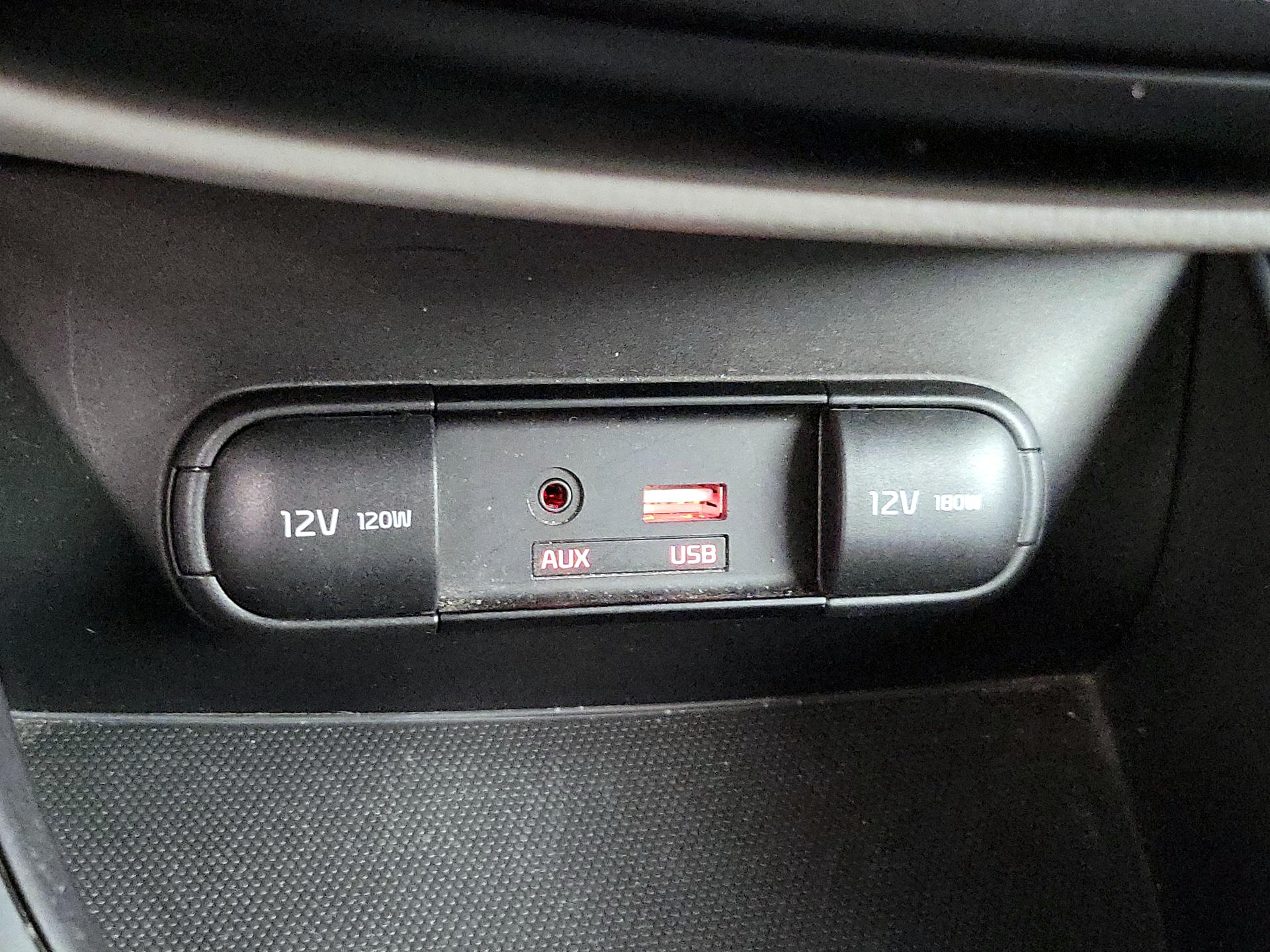 Thumbnail: 2019 Kia Soul - 18