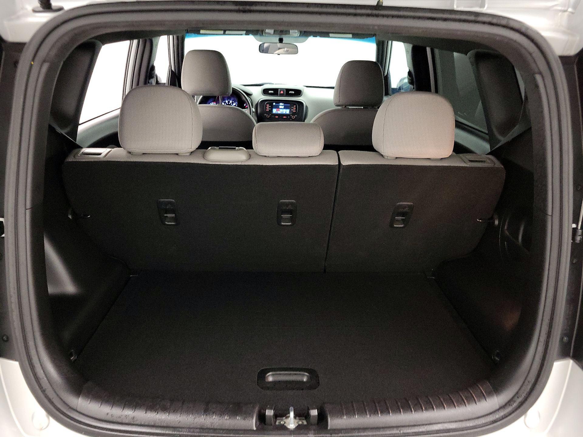Thumbnail: 2019 Kia Soul - 20