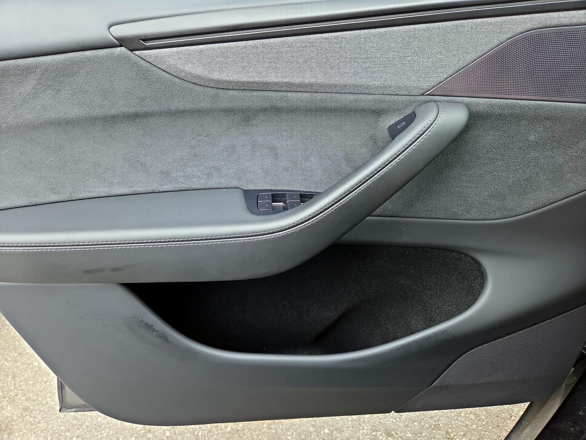 Thumbnail: 2026 Tesla Model Y - 12