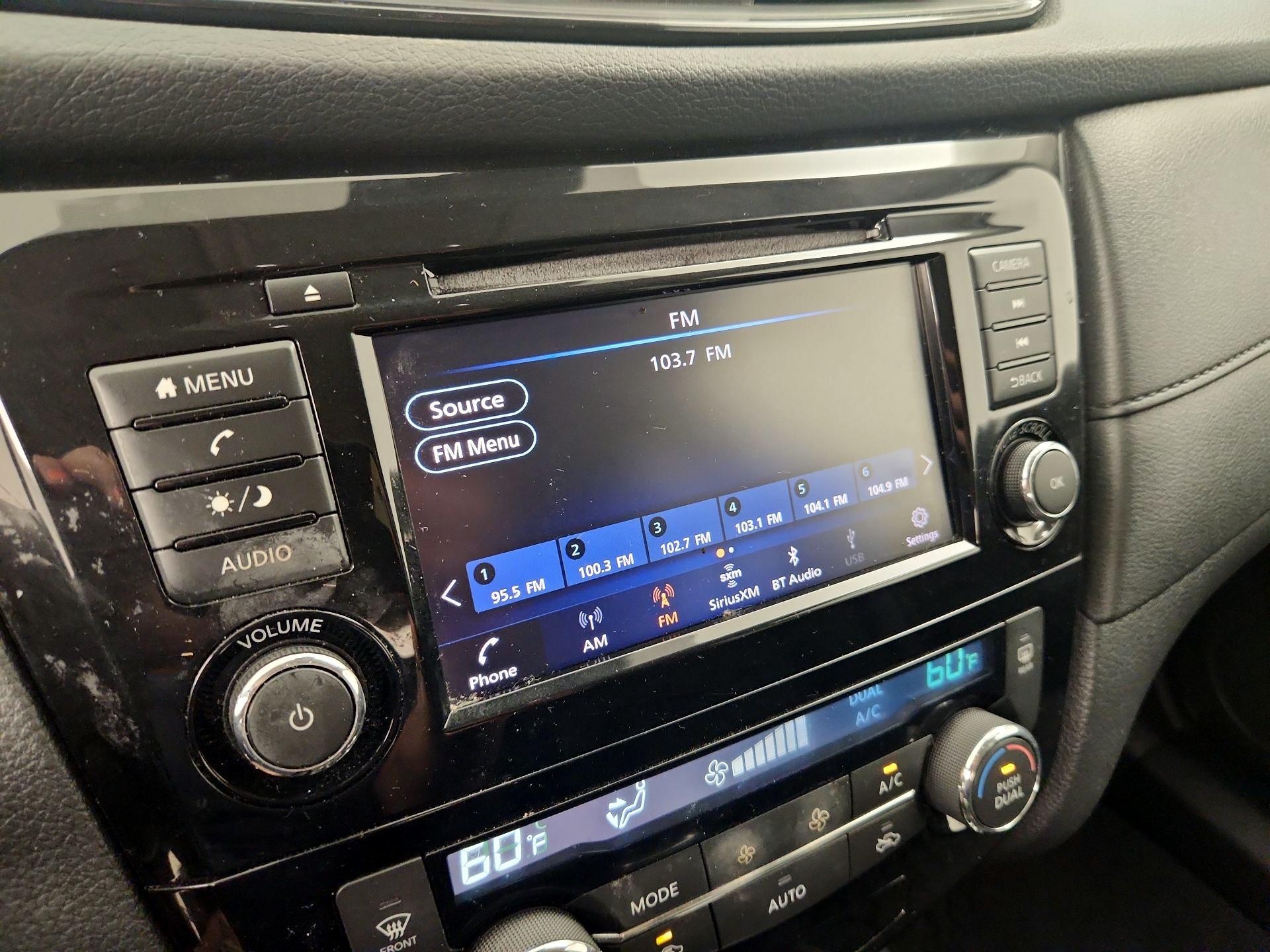 Thumbnail: 2019 Nissan Rogue - 15