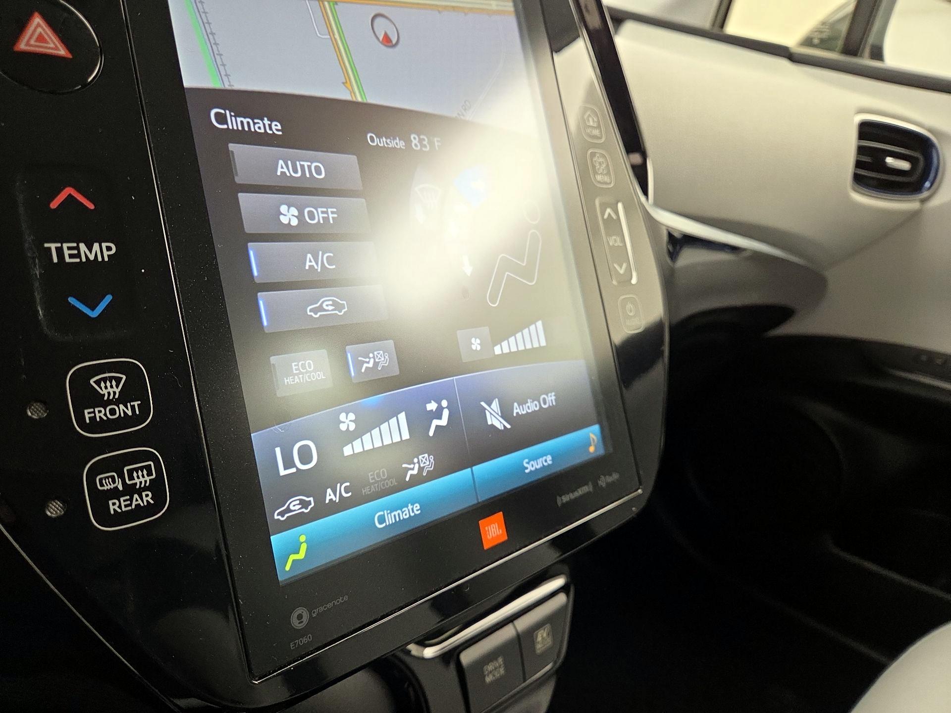 Thumbnail: 2020 Toyota Prius - 16