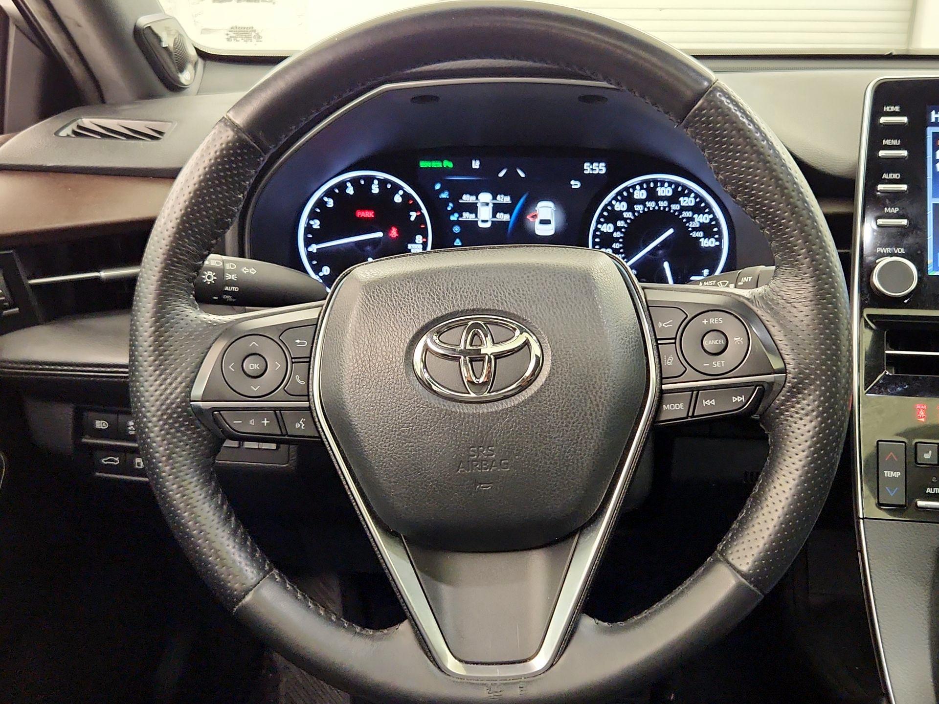 Thumbnail: 2021 Toyota Avalon - 10