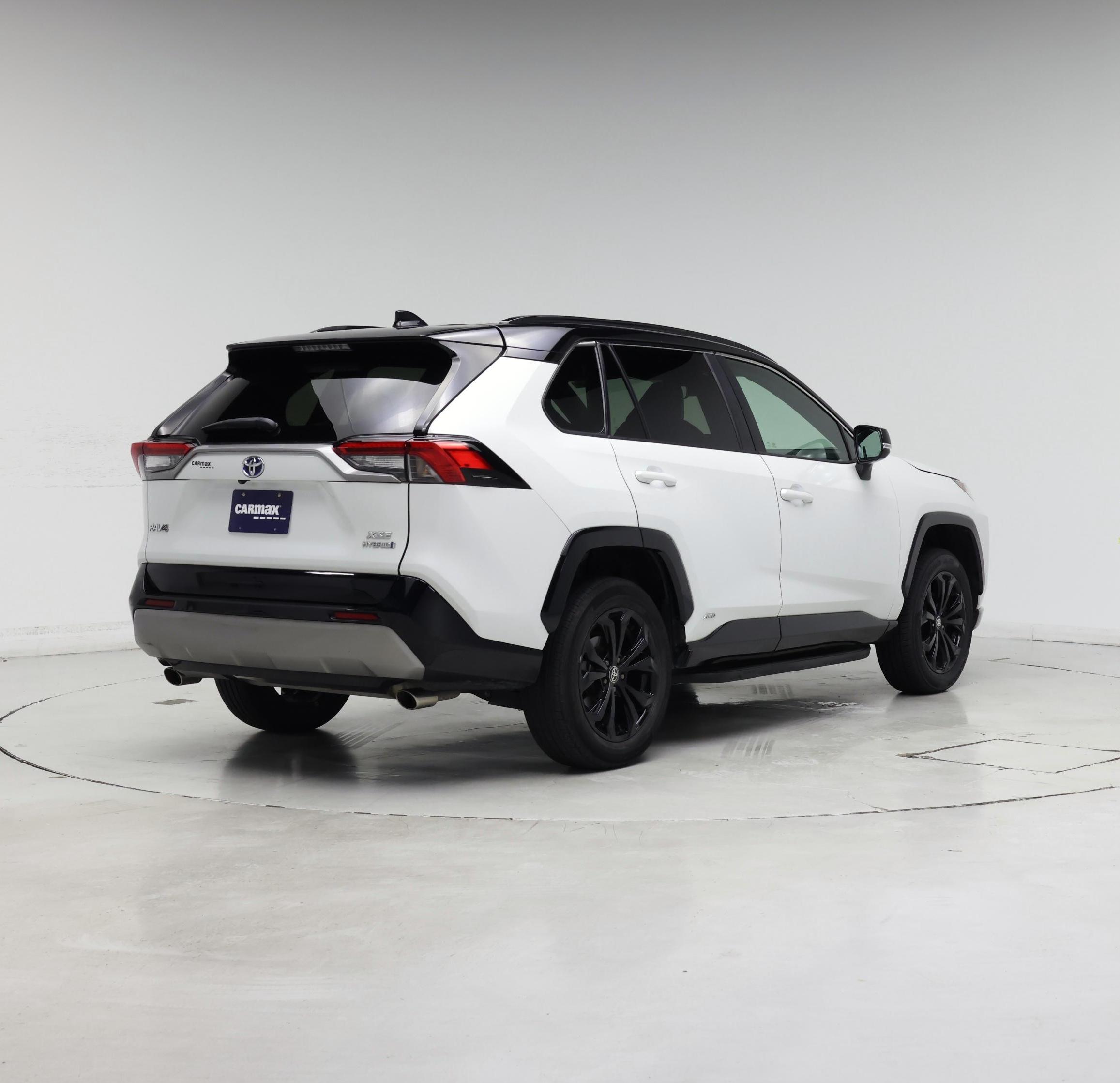 Thumbnail: 2023 Toyota RAV4 - 8