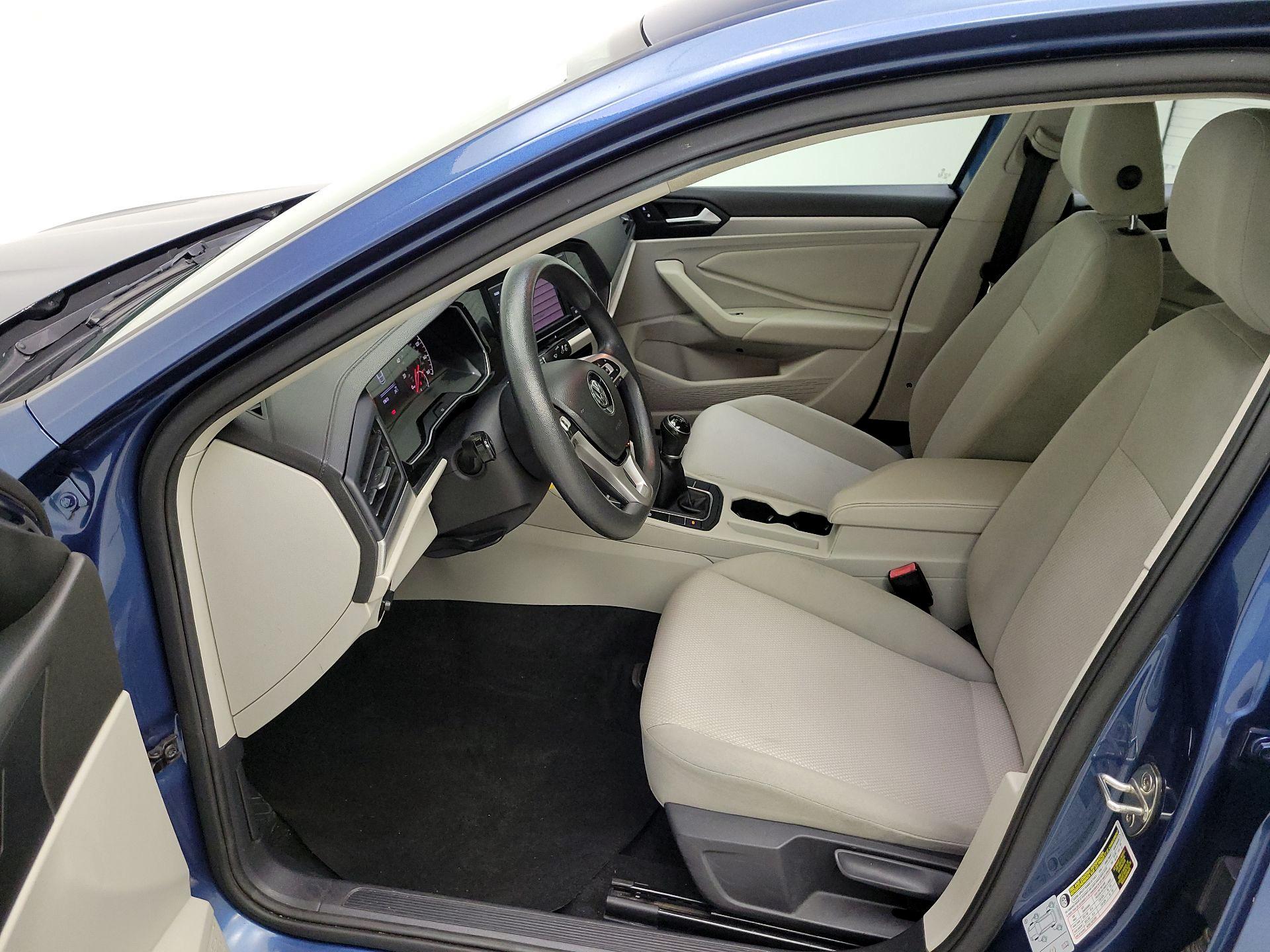 Thumbnail: 2019 Volkswagen Jetta - 11