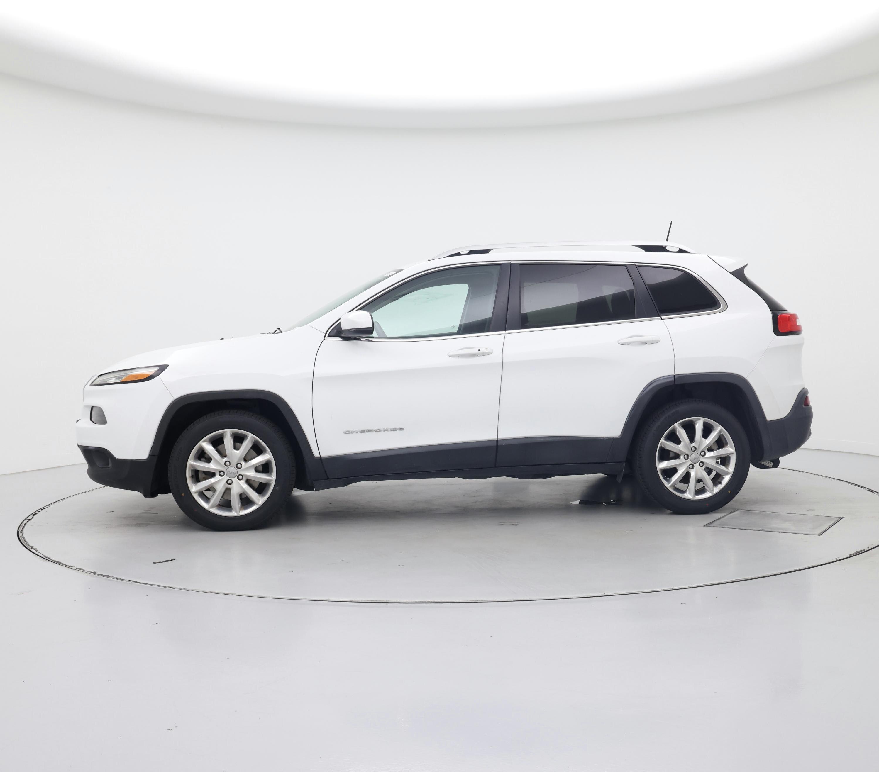 Thumbnail: 2017 Jeep Cherokee - 3
