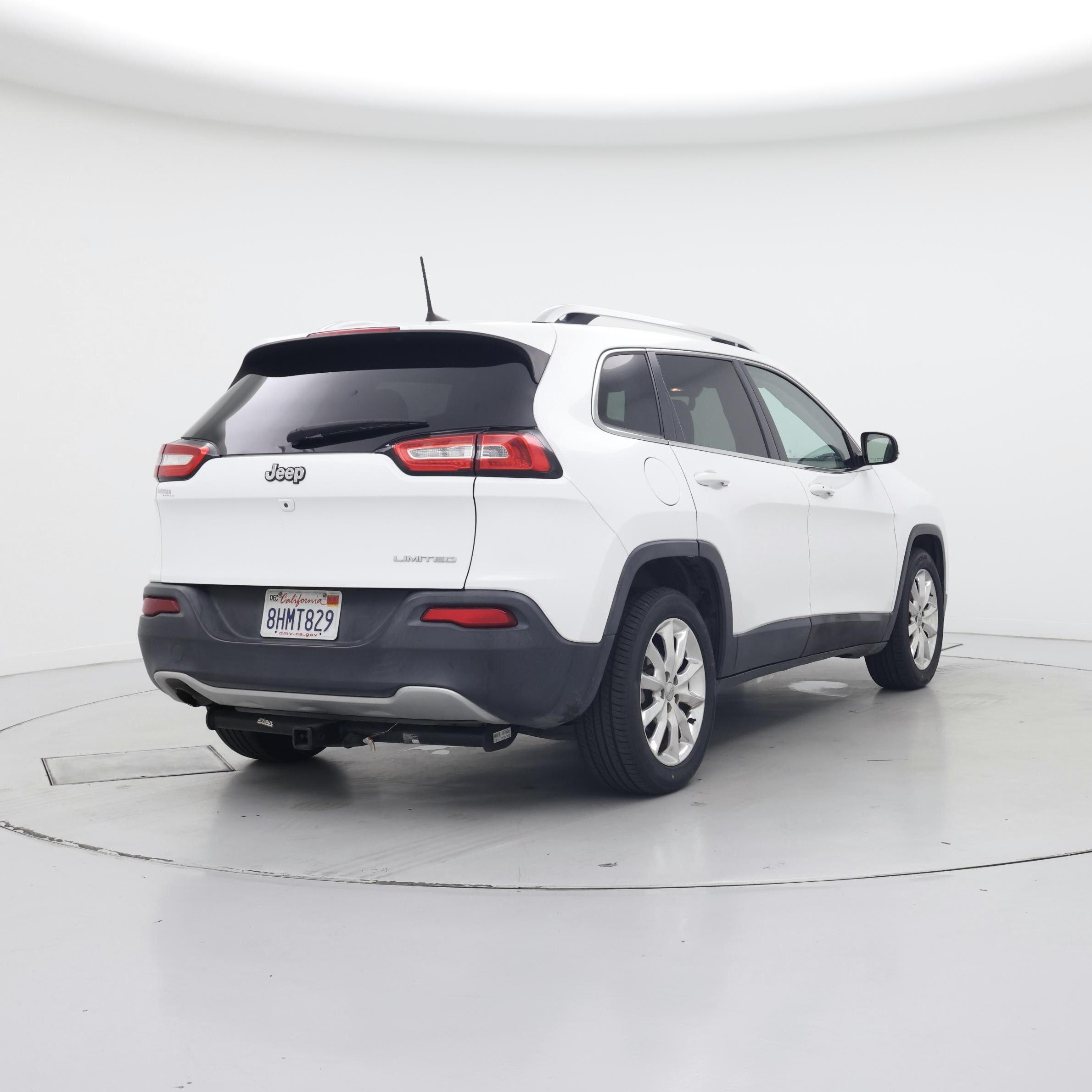 Thumbnail: 2017 Jeep Cherokee - 8