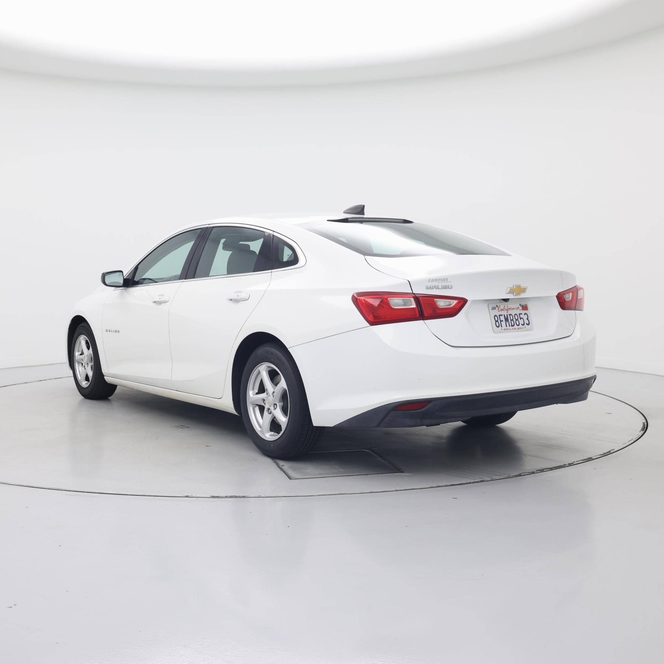 Thumbnail: 2017 Chevrolet Malibu - 2