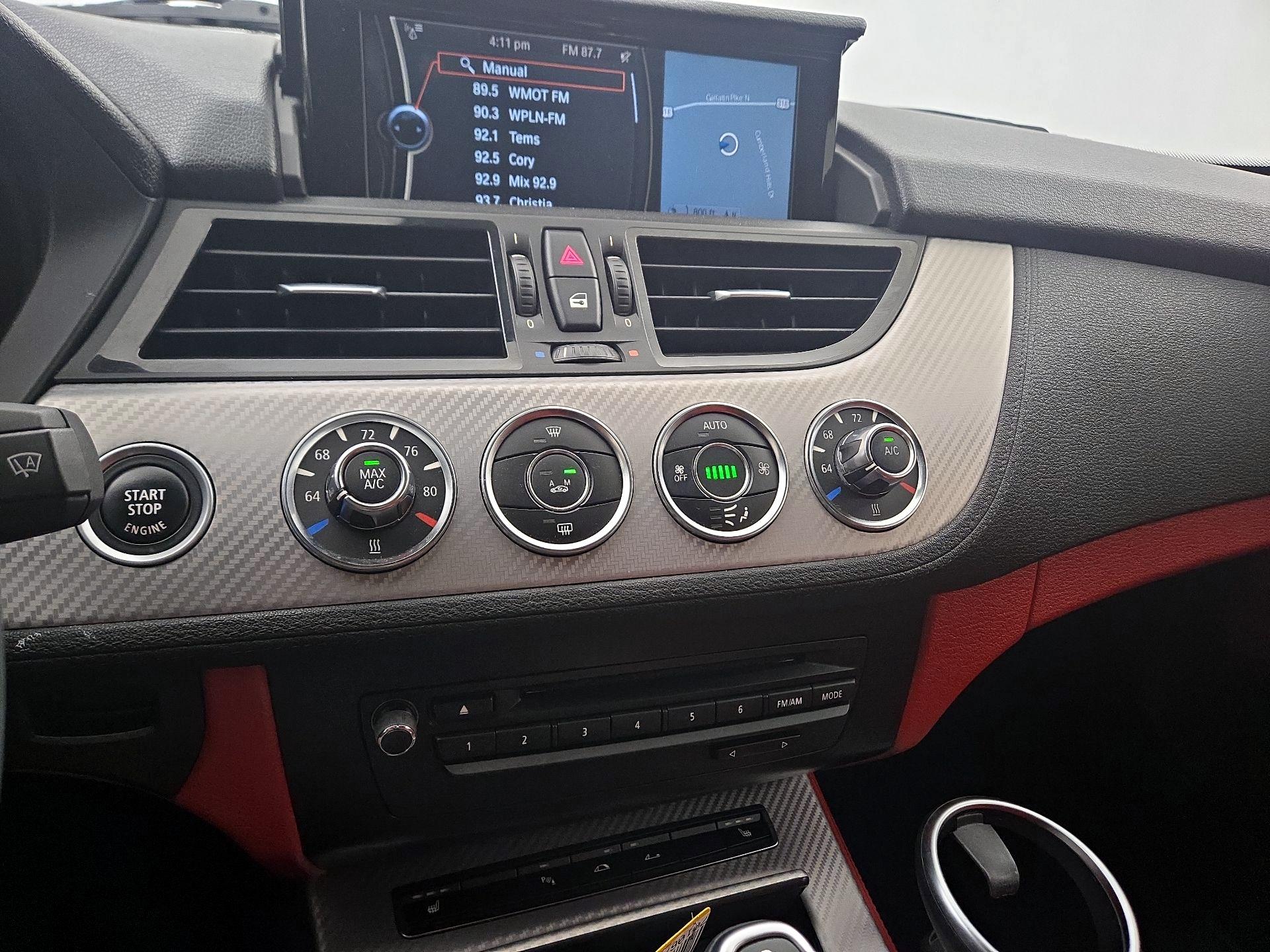 Thumbnail: 2015 BMW Z4 - 15