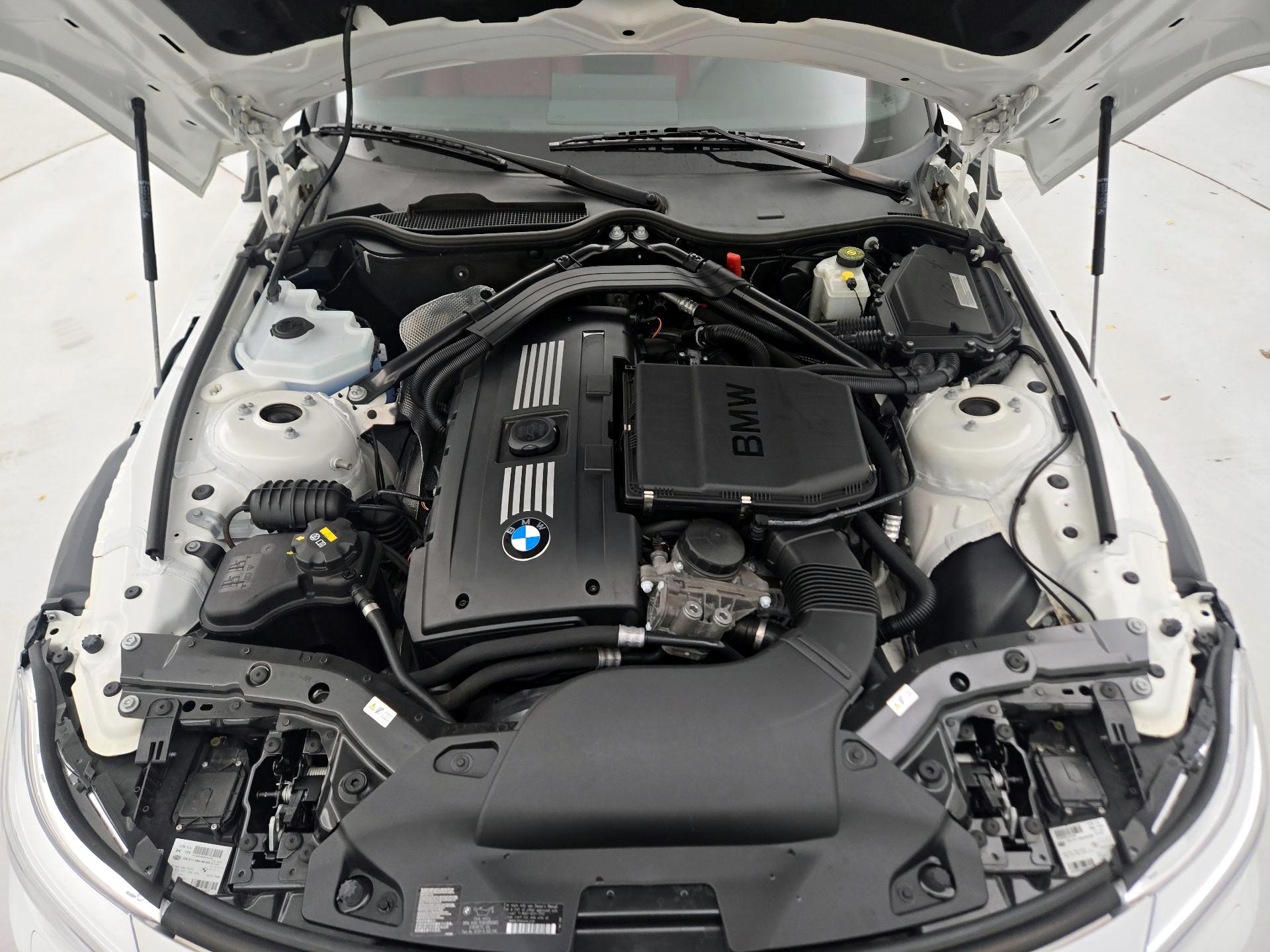 Thumbnail: 2015 BMW Z4 - 19