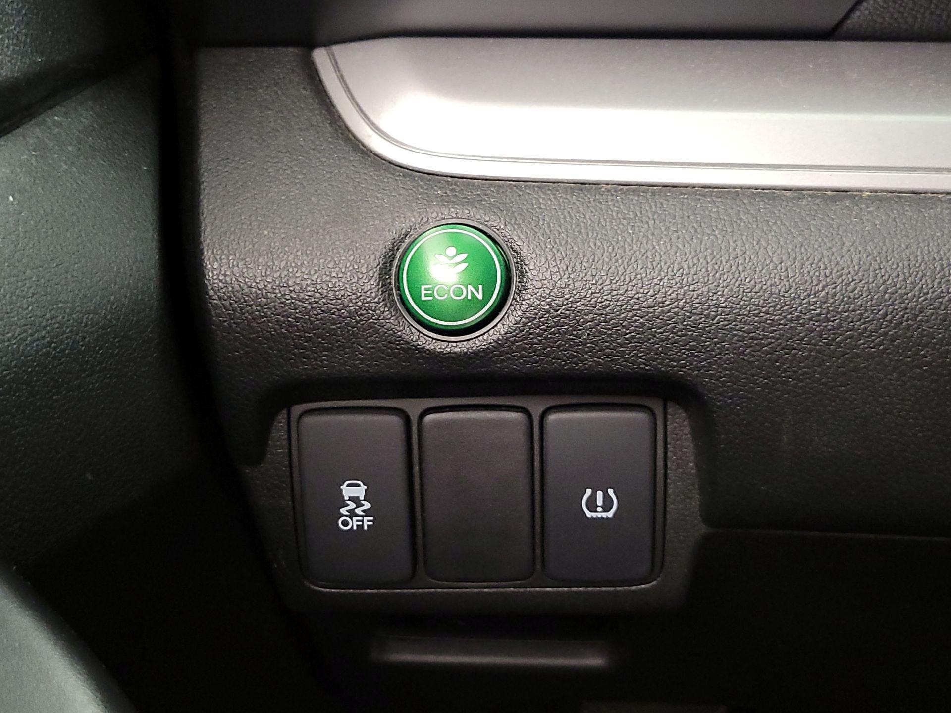 Thumbnail: 2015 Honda CR-V - 13